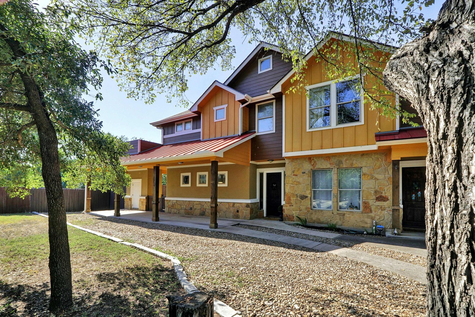 Modern Crestview Two-story Home: Updated Primary Bath, New Roof – Investor Friendly!