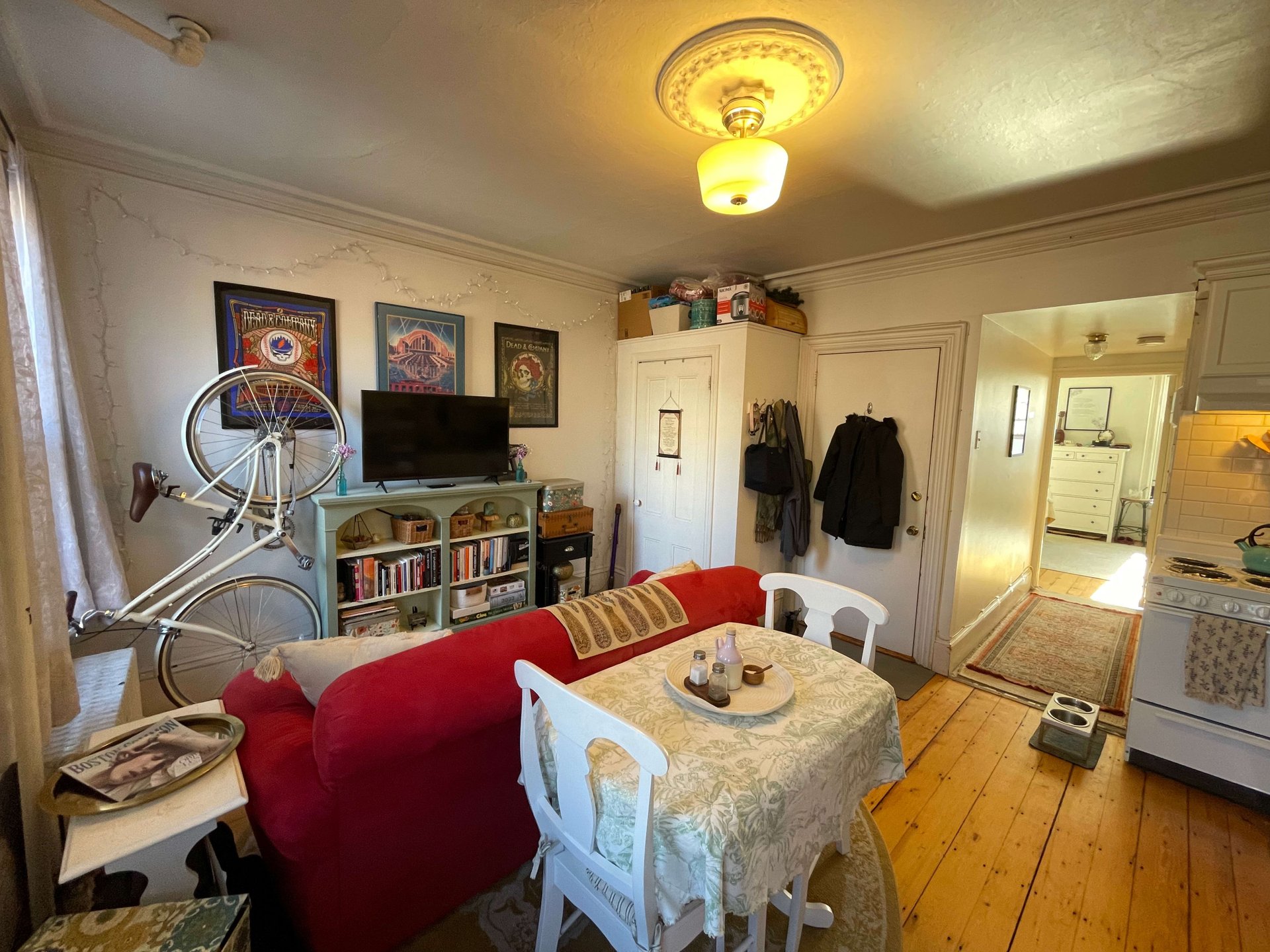 Appleton Street One Bed - Heat and Hot Water Included! available APRIL! Pets Negotiable! 