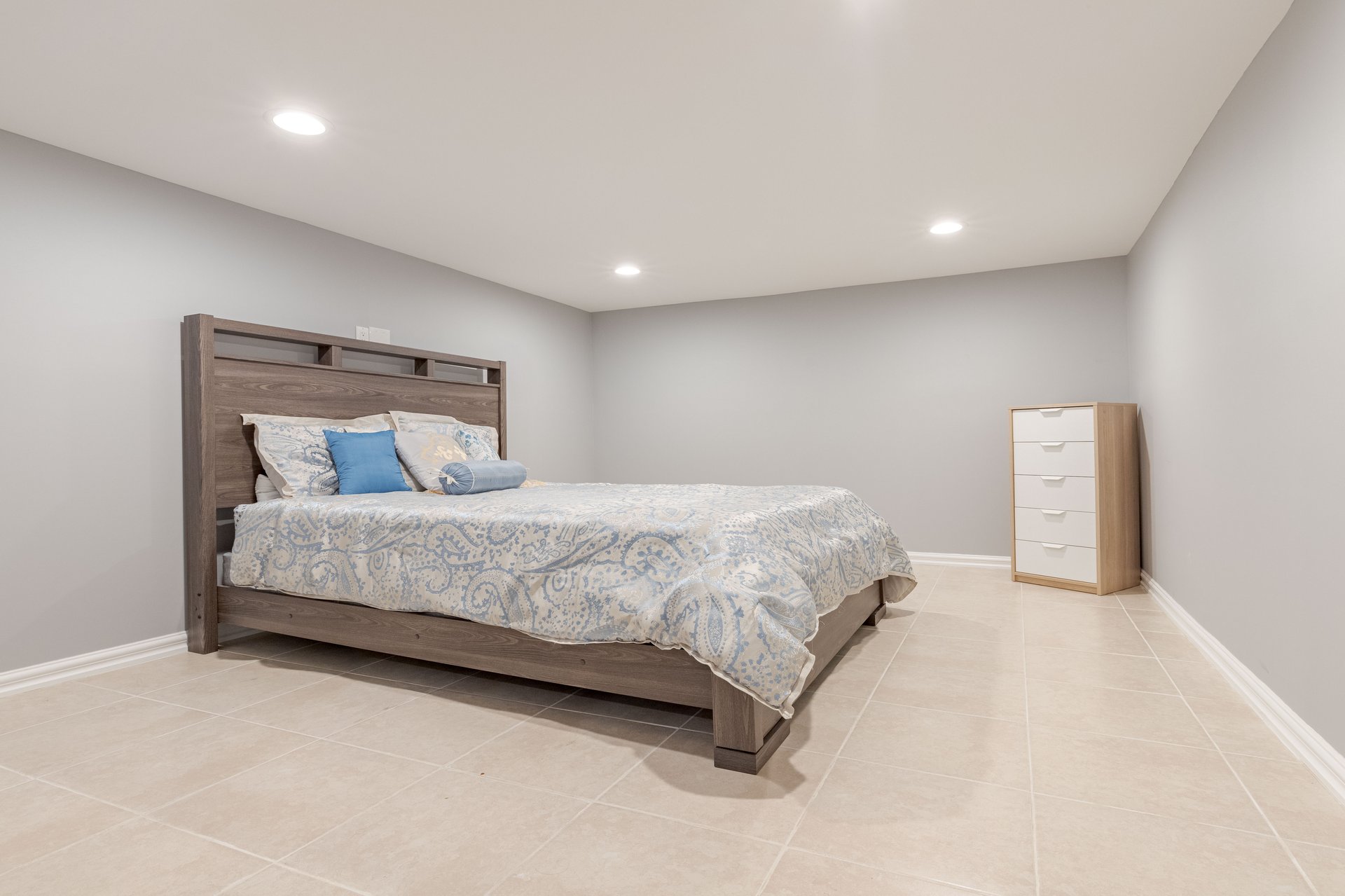 33 Bluebird Dr