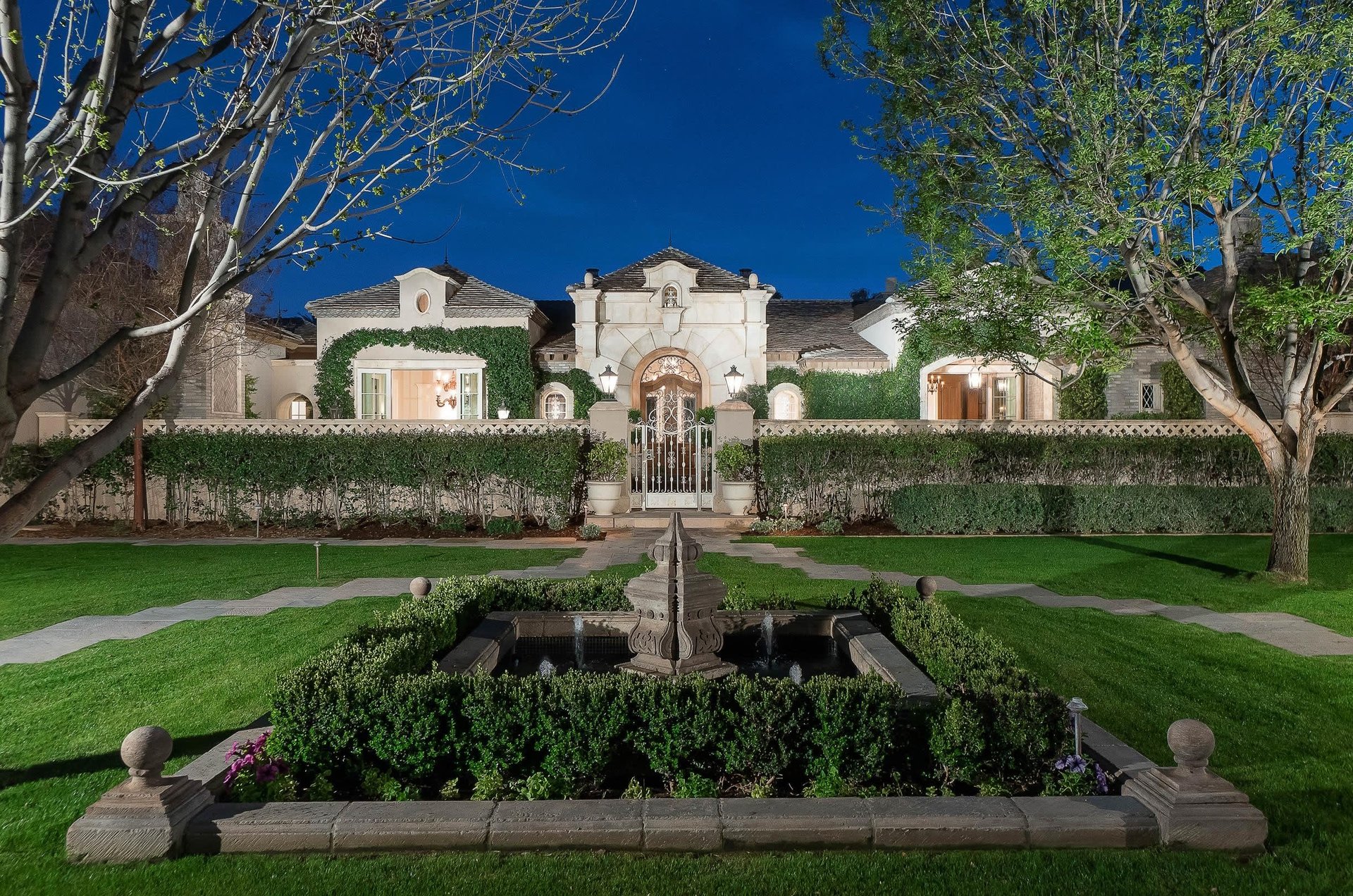 6121 E ORCHID LANE