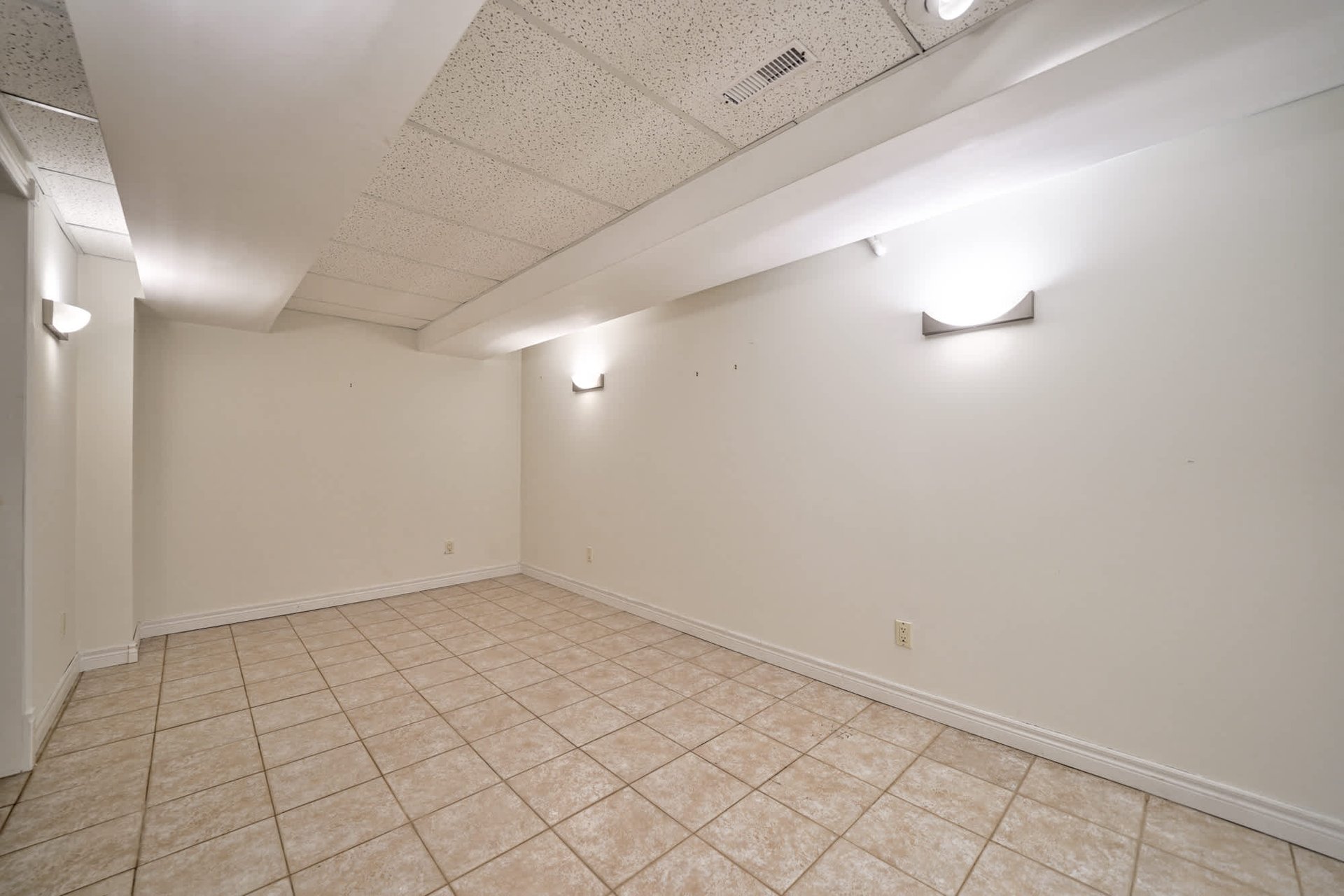 1405 Cedarglen Ct
