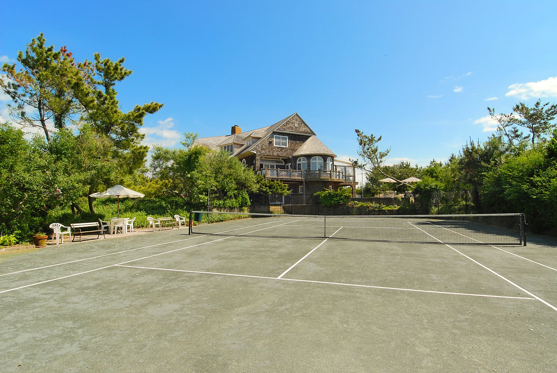 Iconic Meadow Lane Oceanfront 