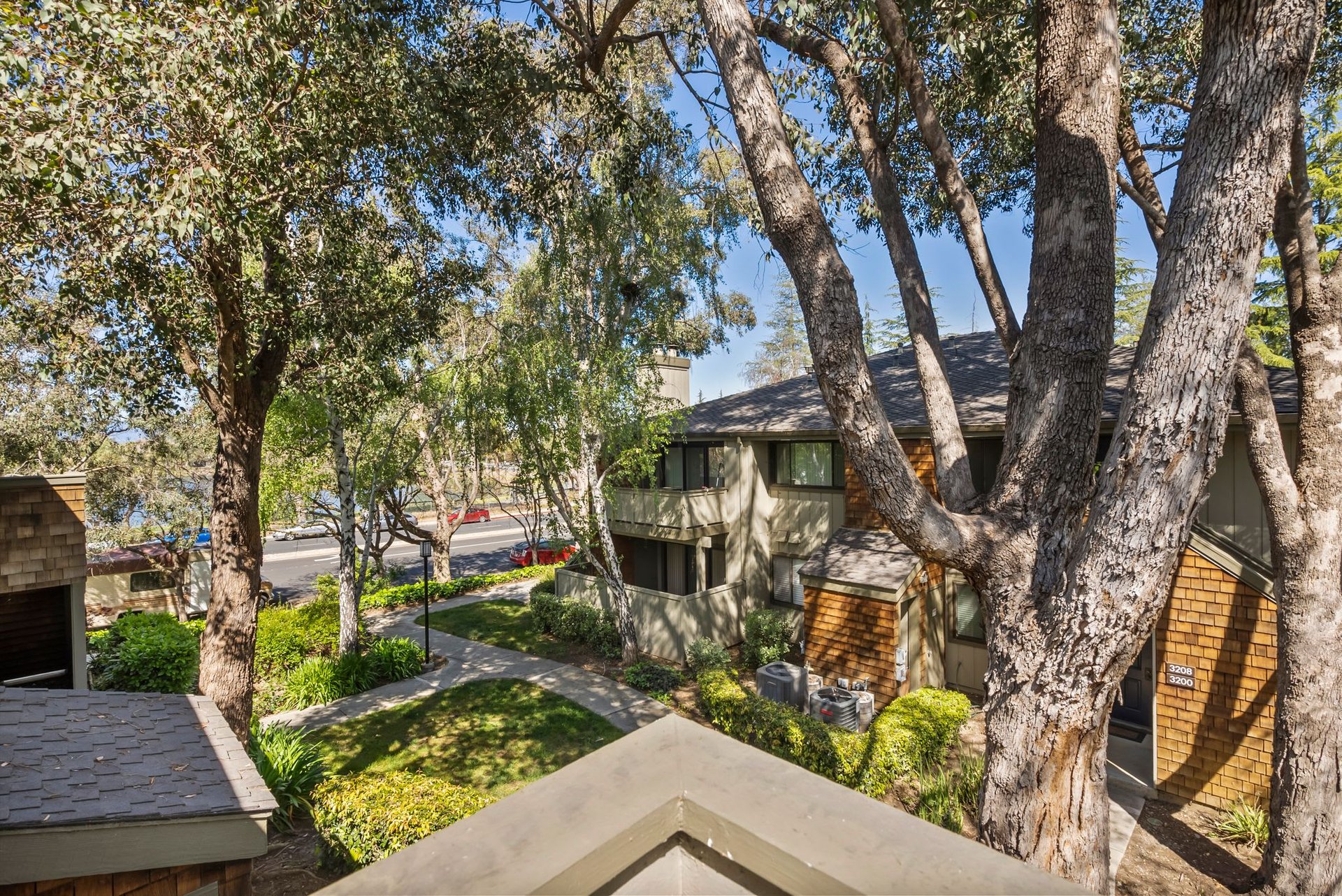 3308 La Terrace Circle