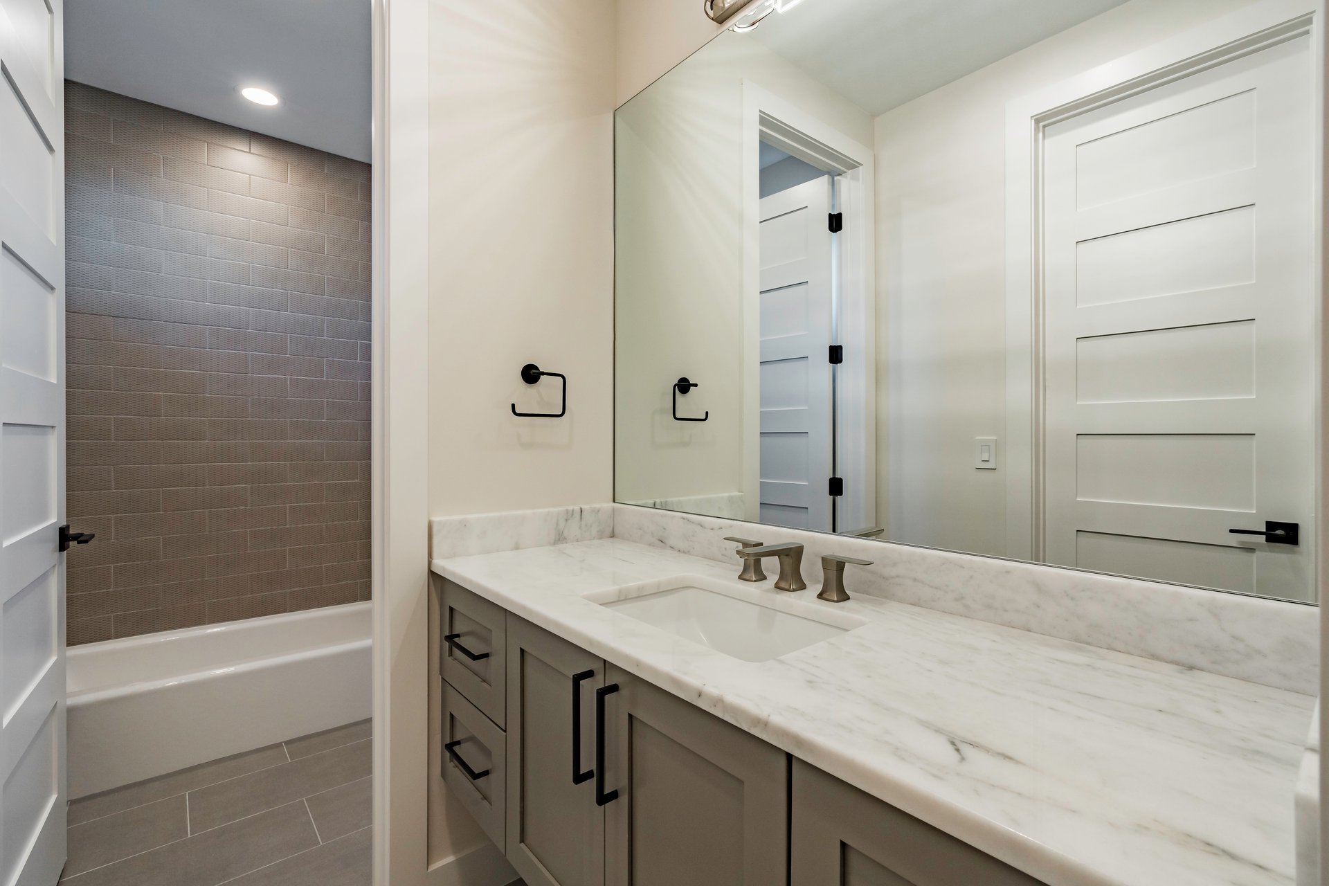 Private Address, Austin, TX 78738