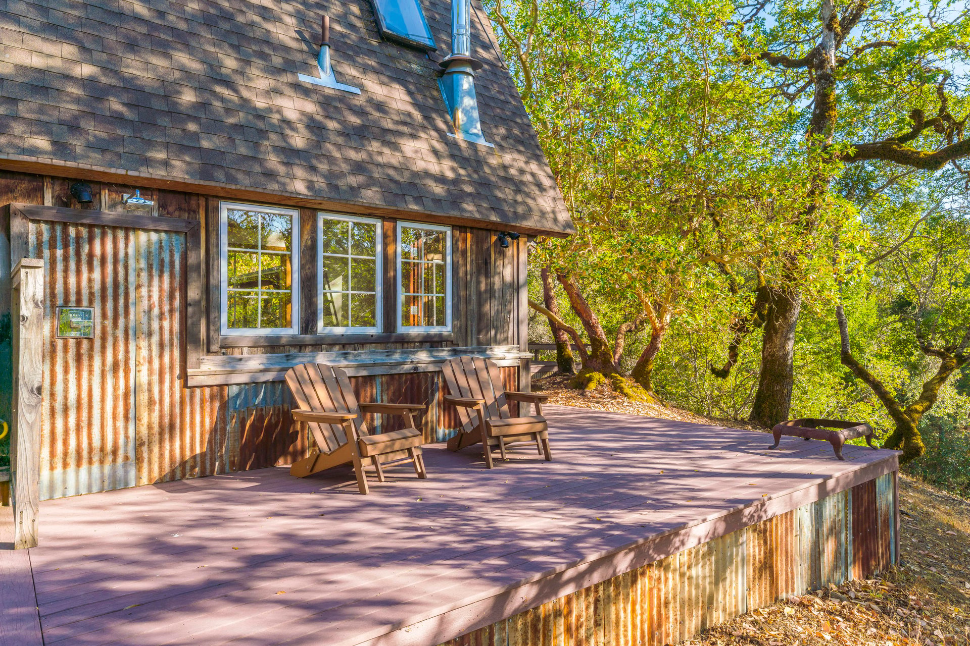 Modern Anderson Valley Enclave