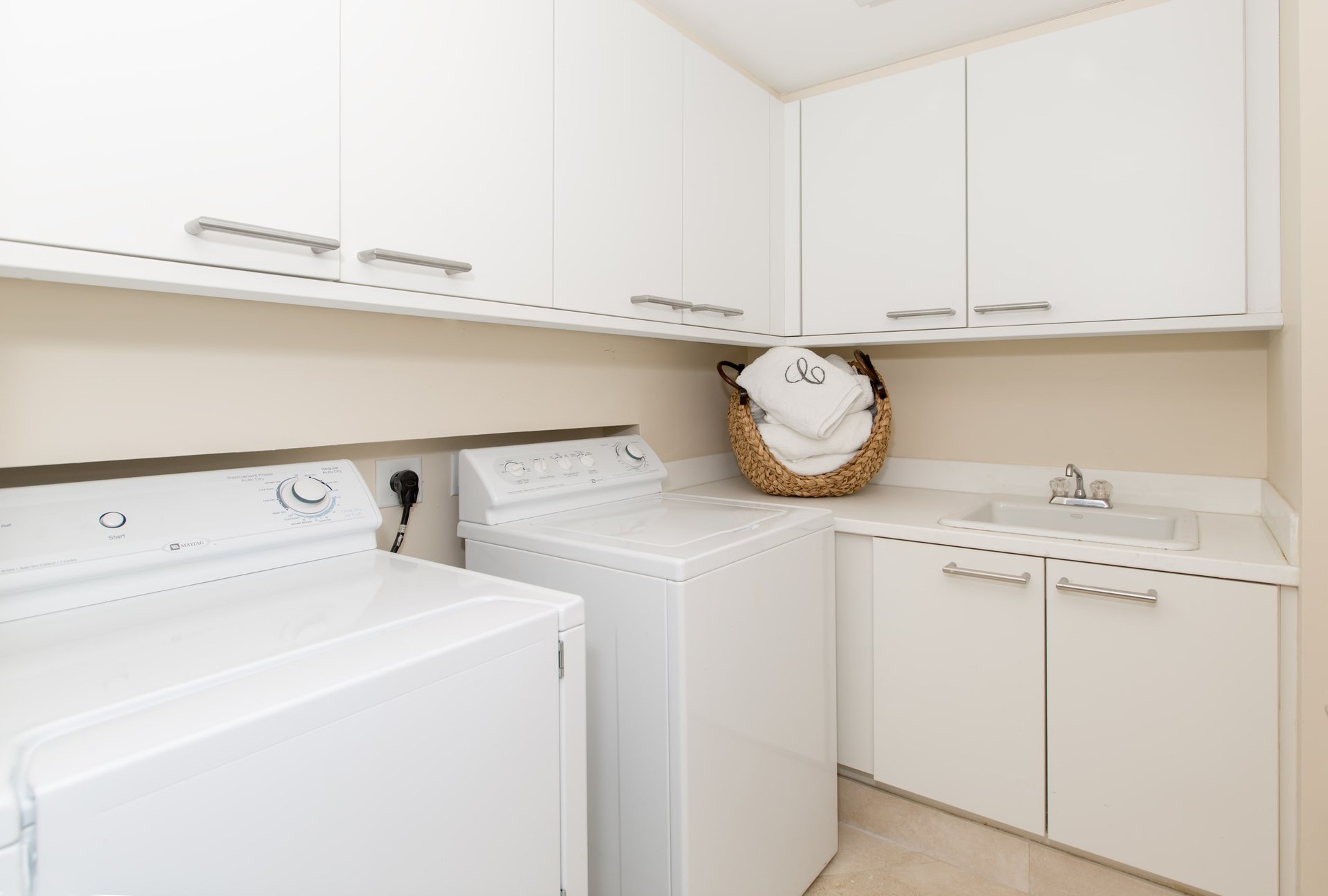 411 N New River Dr Unit: 803