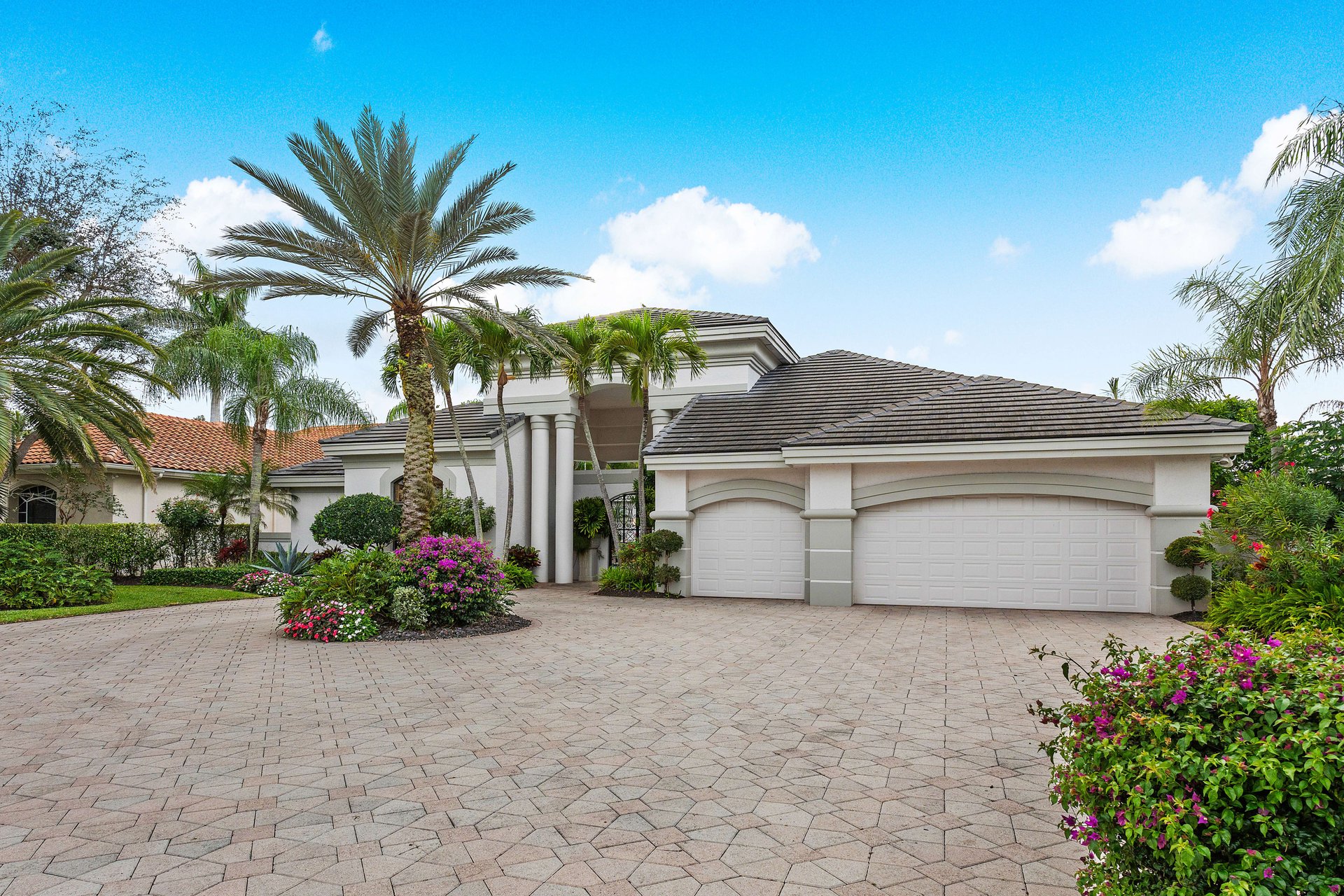 5808 Vintage Oaks Circle