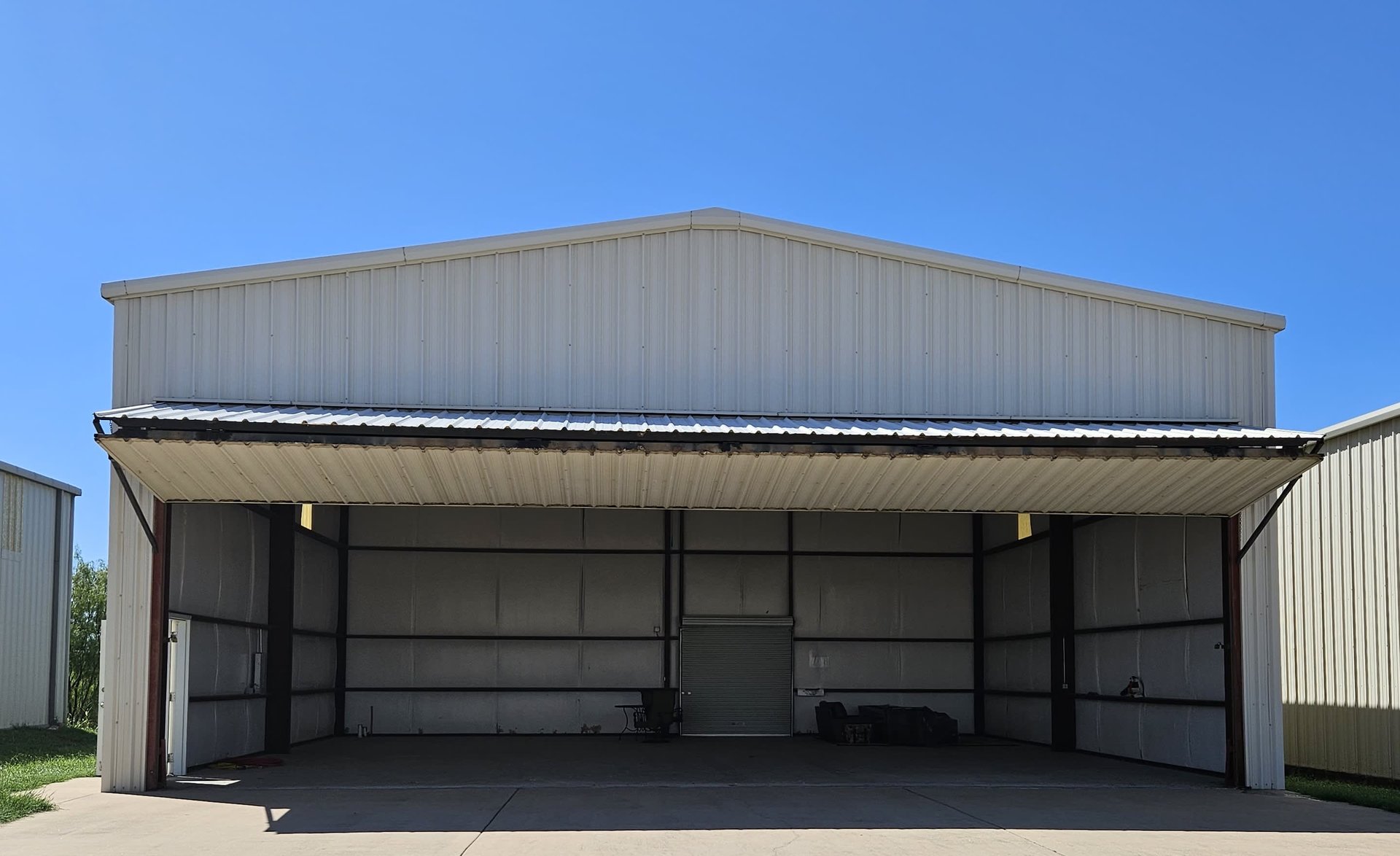 Spicewood Hanger