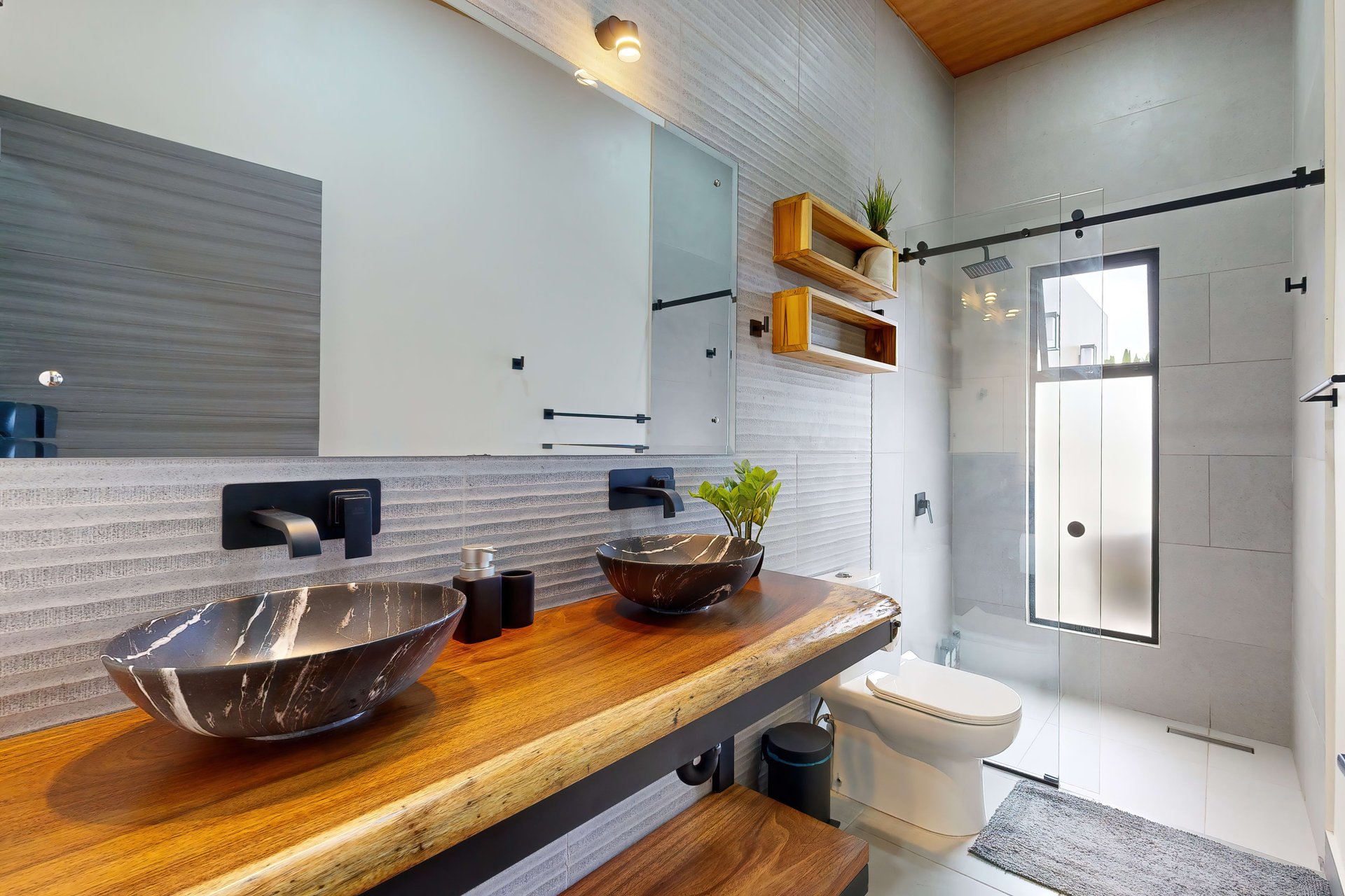 Casa Palma, Brand New Luxury 3 bedroom, 4 bathroom home with Amazing Sunset View in Quepos