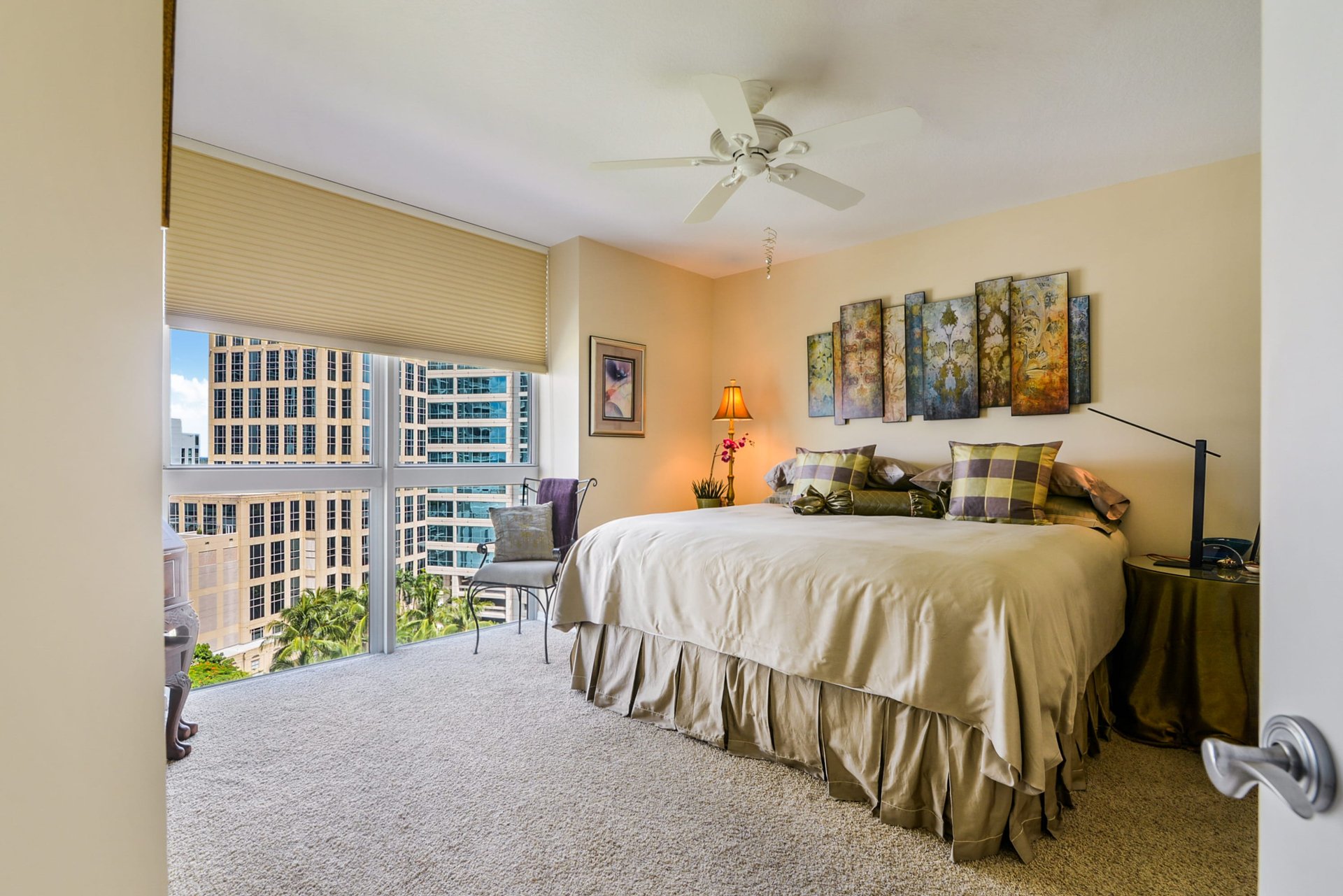 347 N New River Dr E Unit: 1606