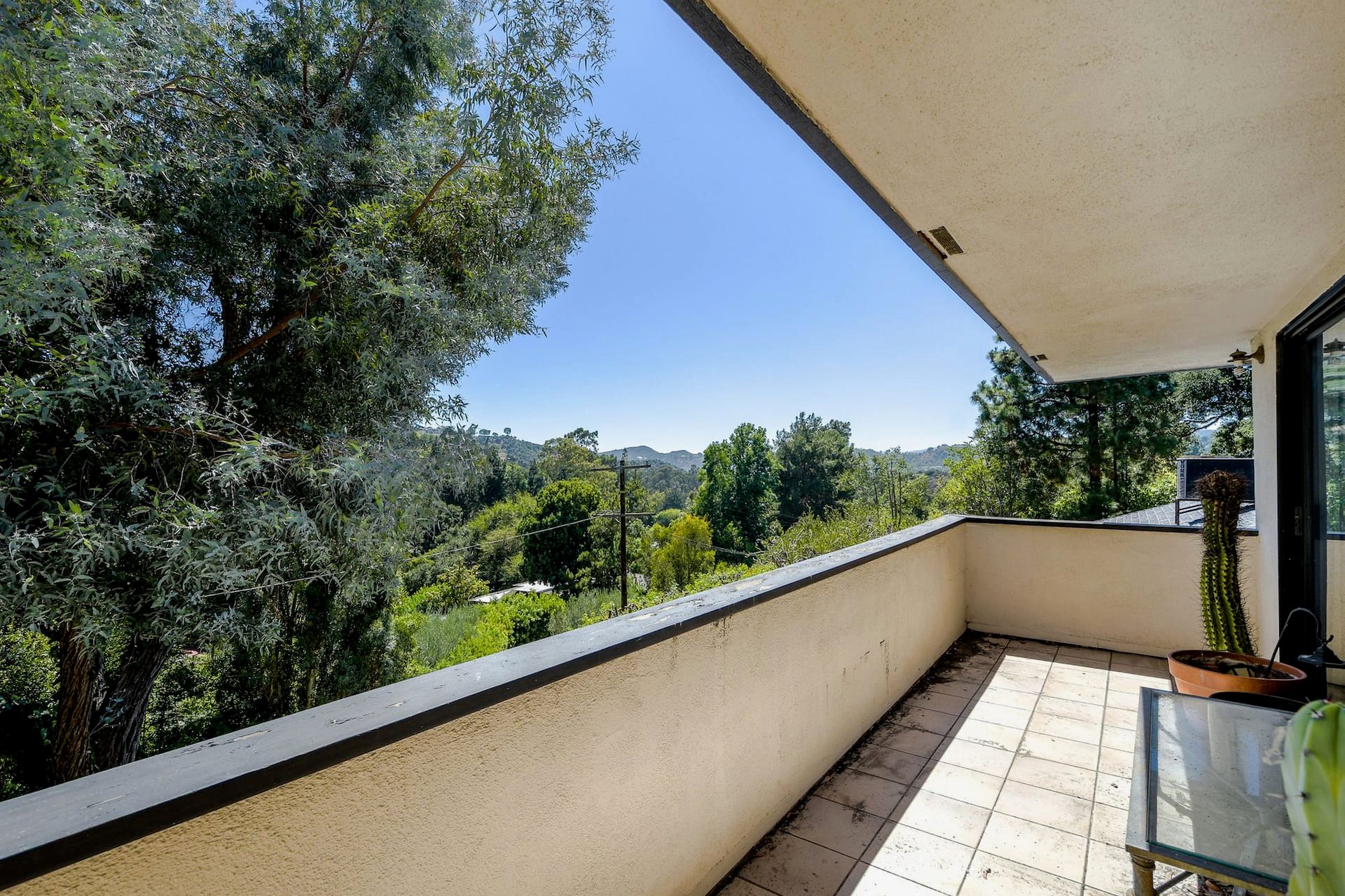 9545 Hidden Valley Rd, Hidden Valley Colony