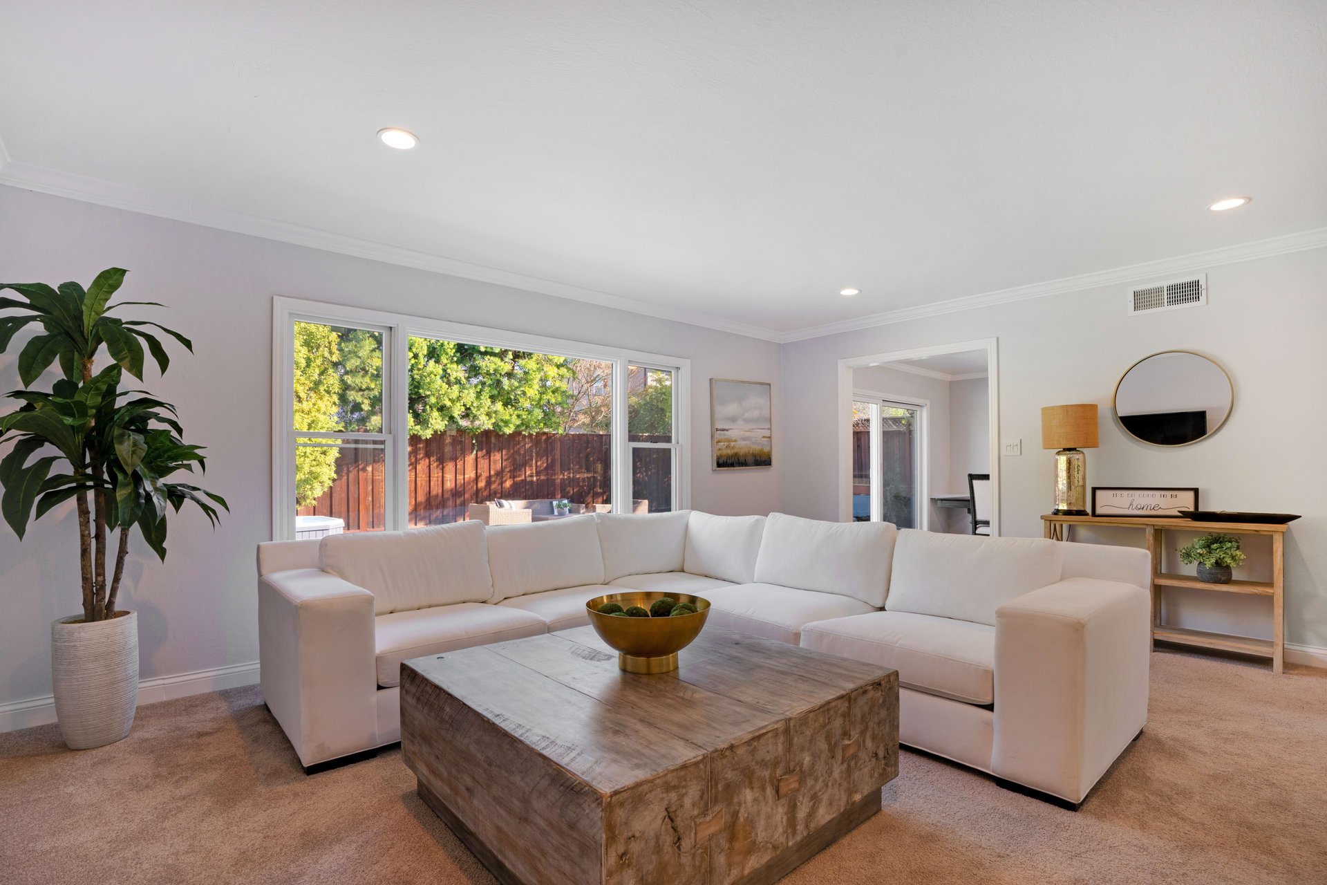 5496 Blossom Vista Ave