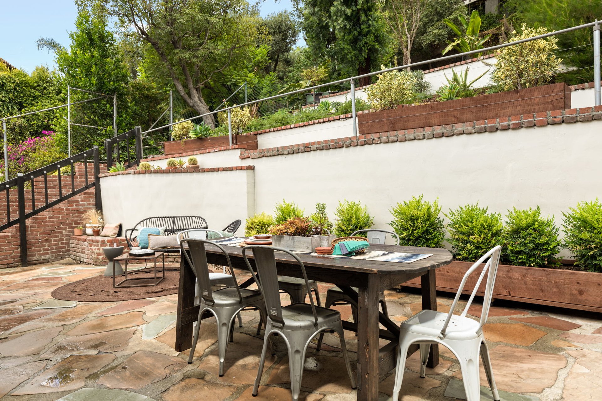 Wonderful and Warm Traditional Home with Views in The Los Feliz Hills