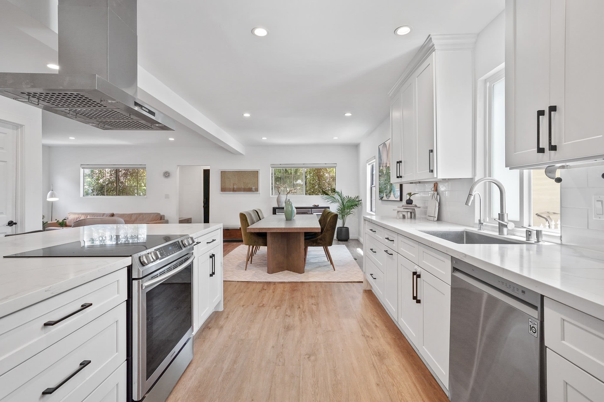 Rare Newer Renovated Duplex (2 on a Lot) in Mid-City