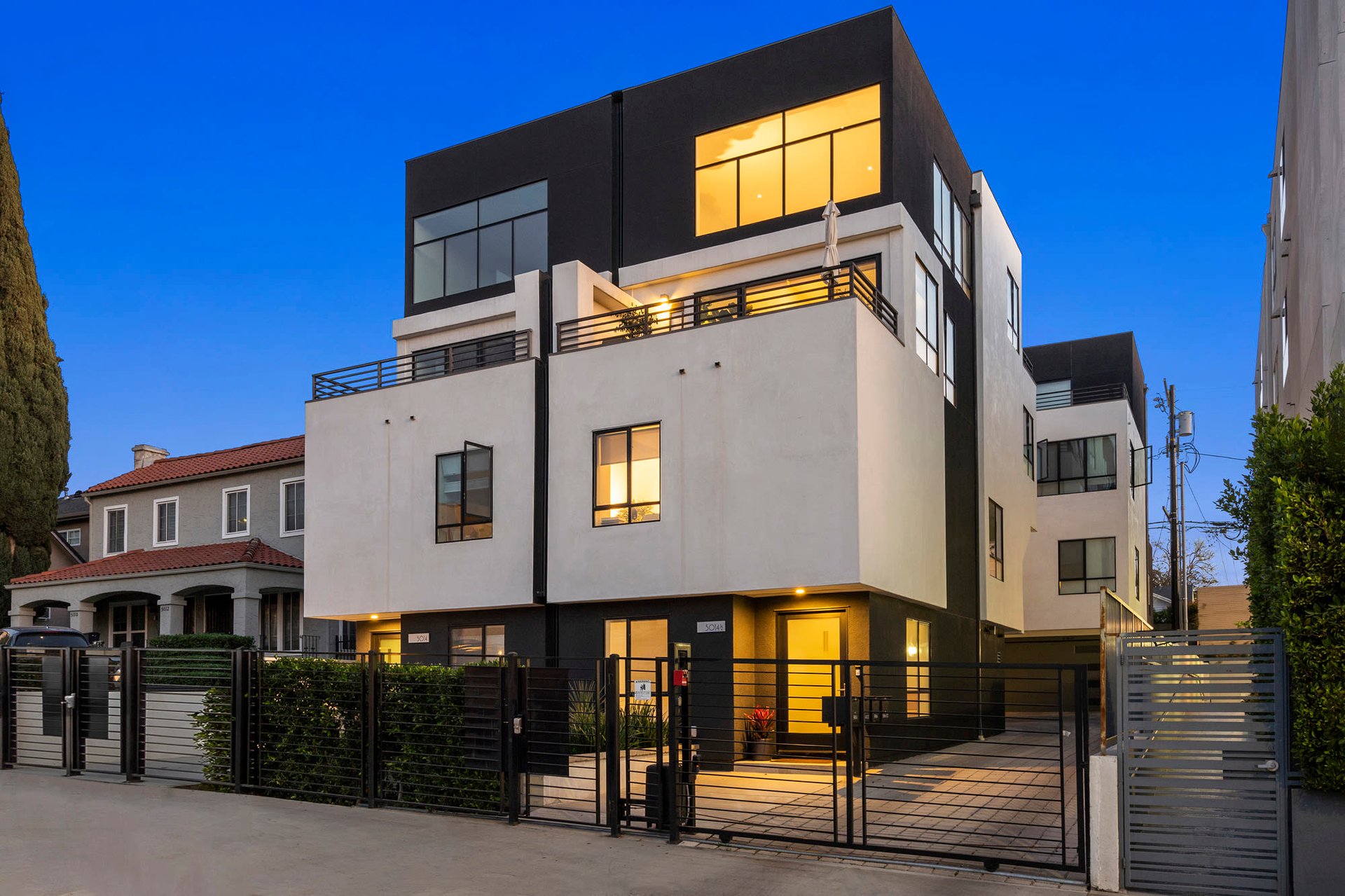 Modern Single Family, Hancock Park Adjacent 
