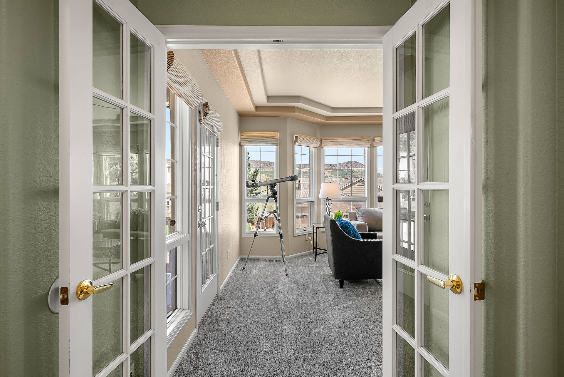 376 Mesa View Way