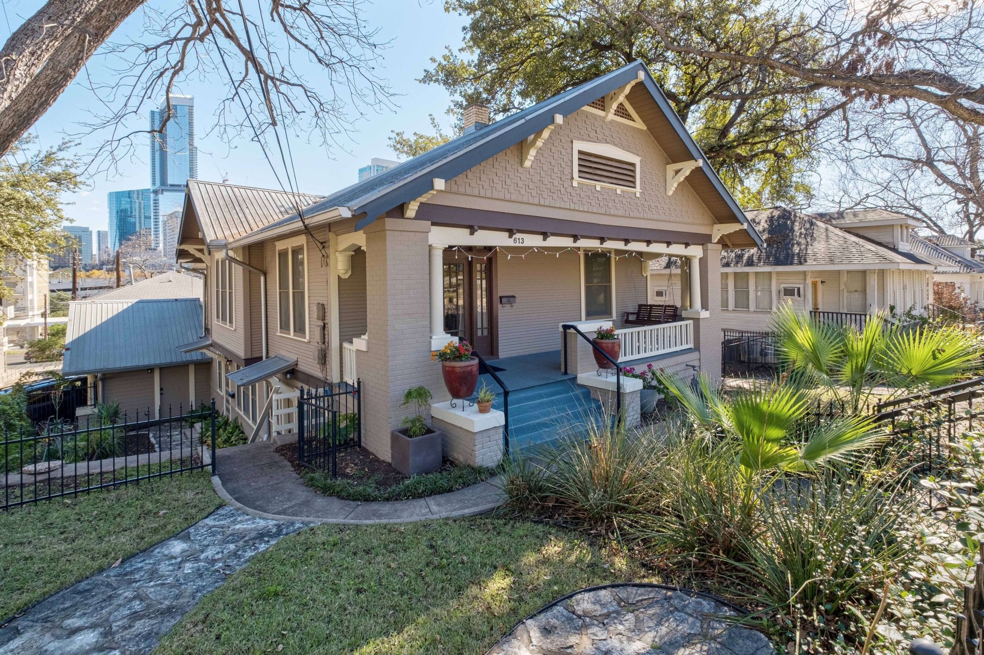 613 Baylor Street 