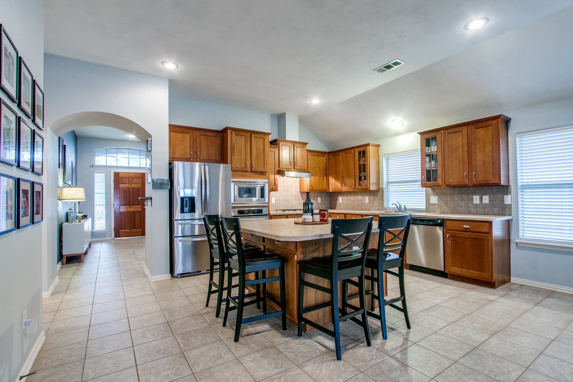 3476 Caspian Cove
