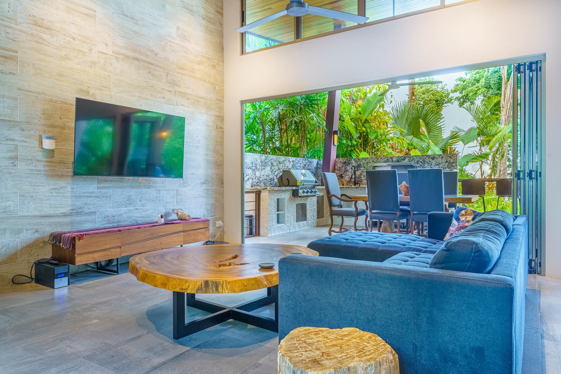 Uvita Hills Sophisticated Ocean View Elegance