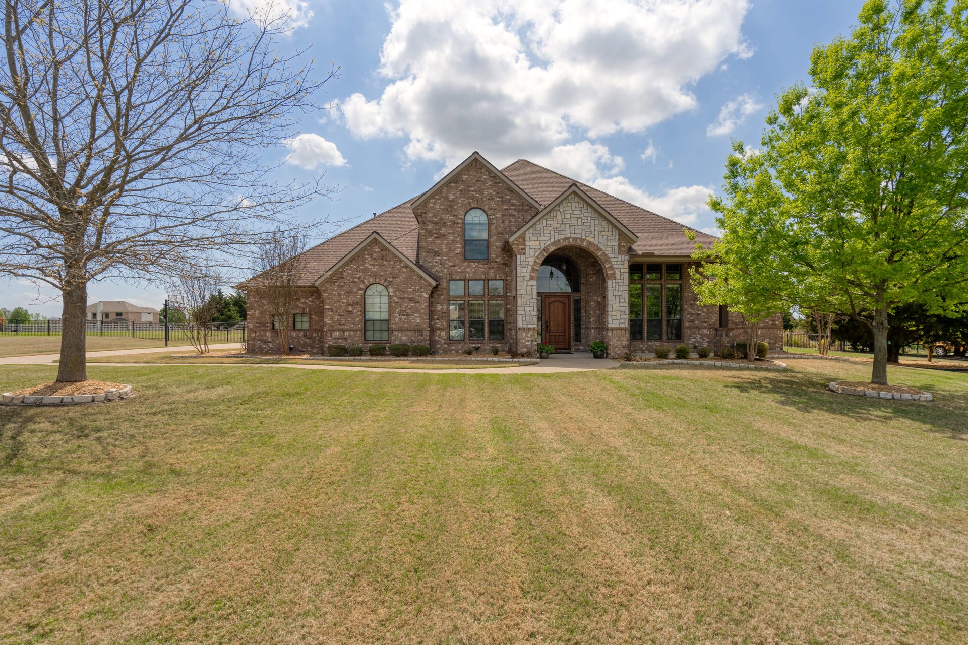 2923 Forest Drive