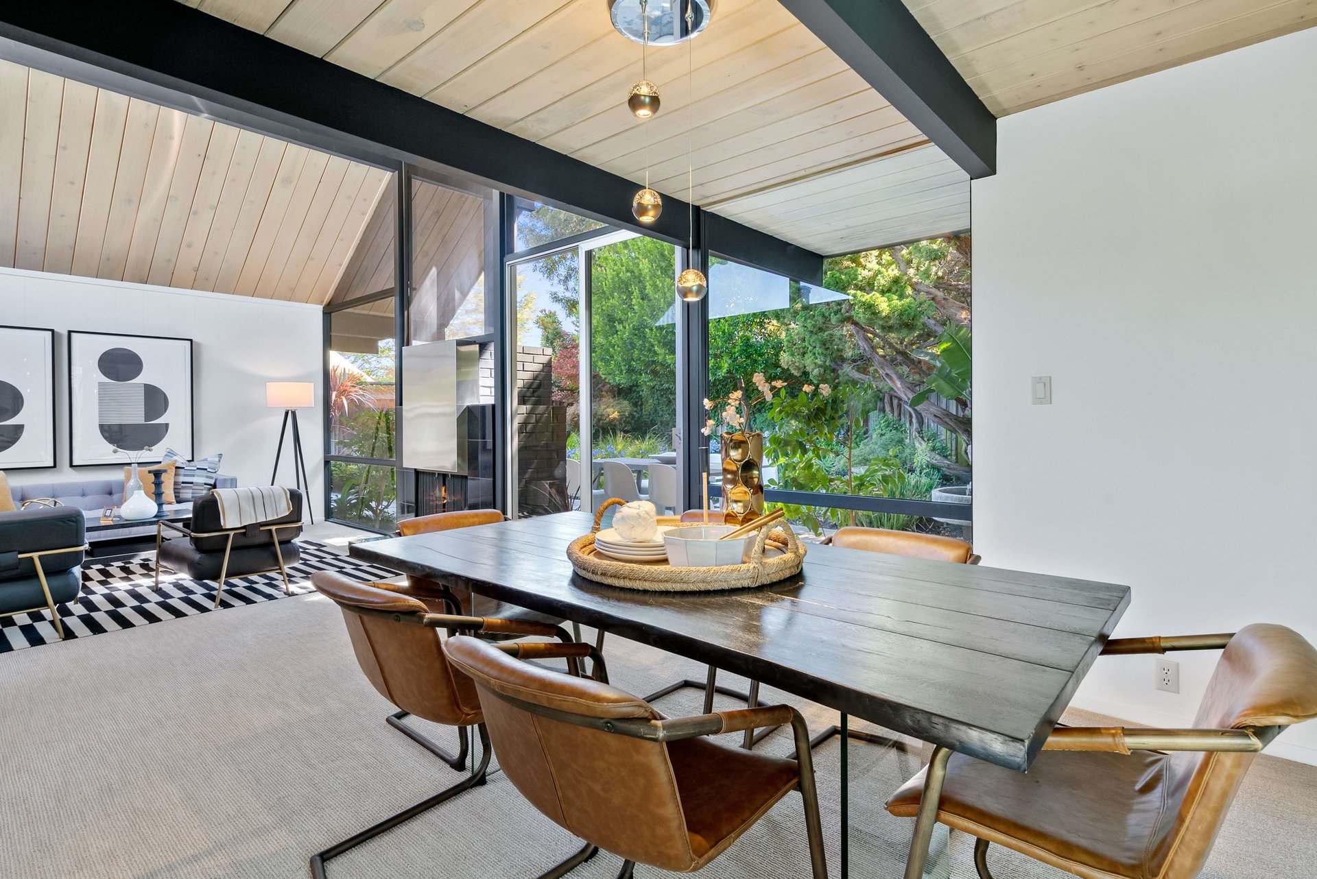 958 Eichler Drive