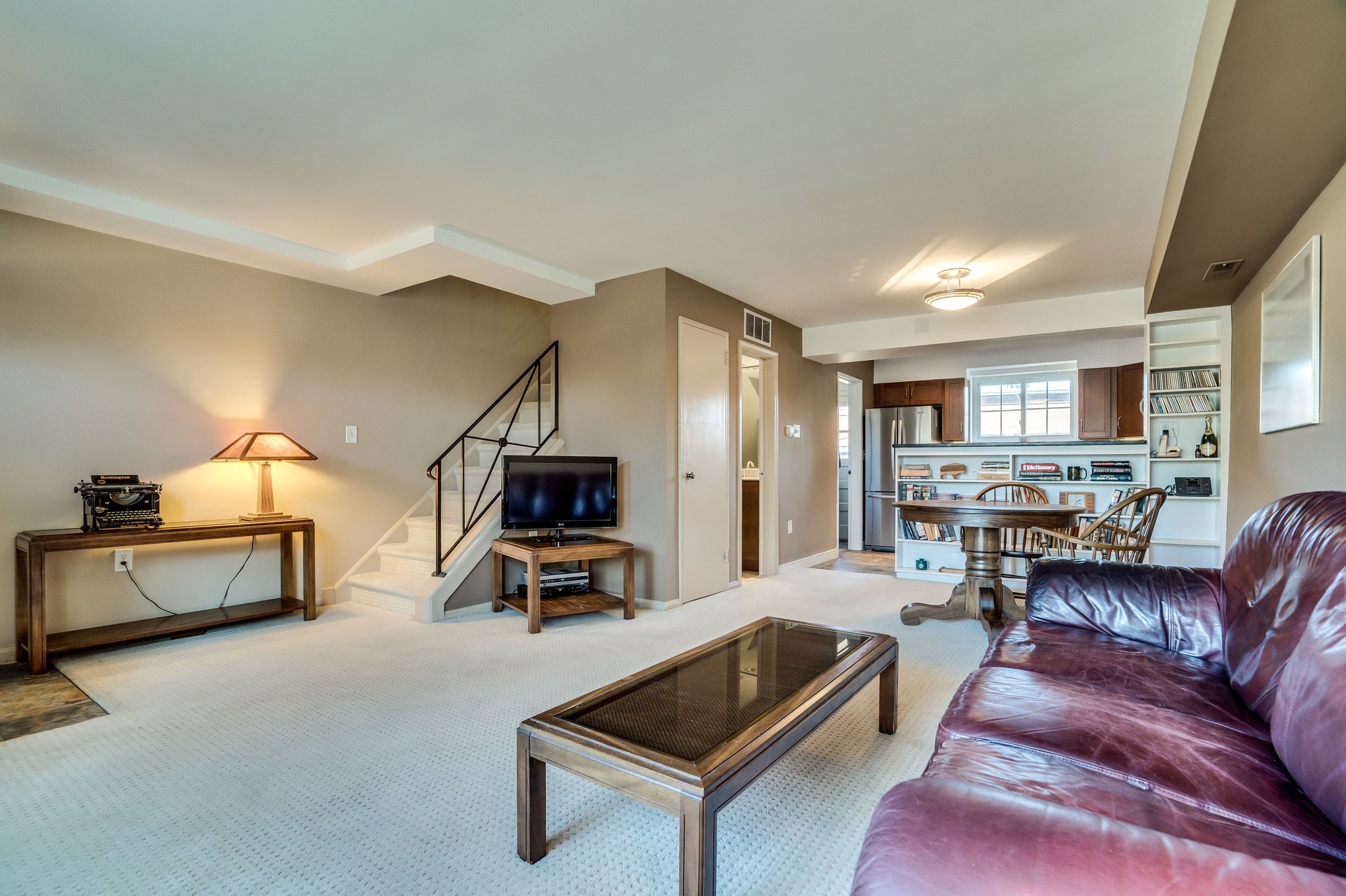 3735 Jason Ave