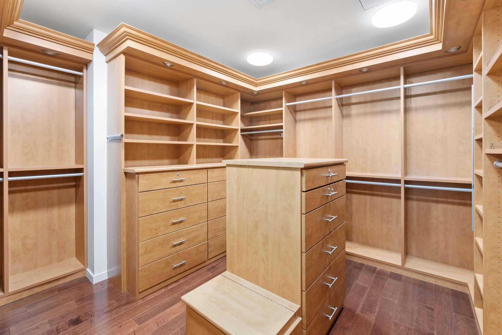 200 Congress Ave #30H 