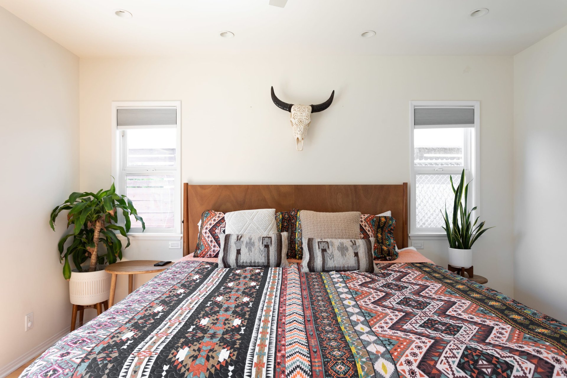 Tranquil Light-Soaked Artist’s Home in Mar Vista