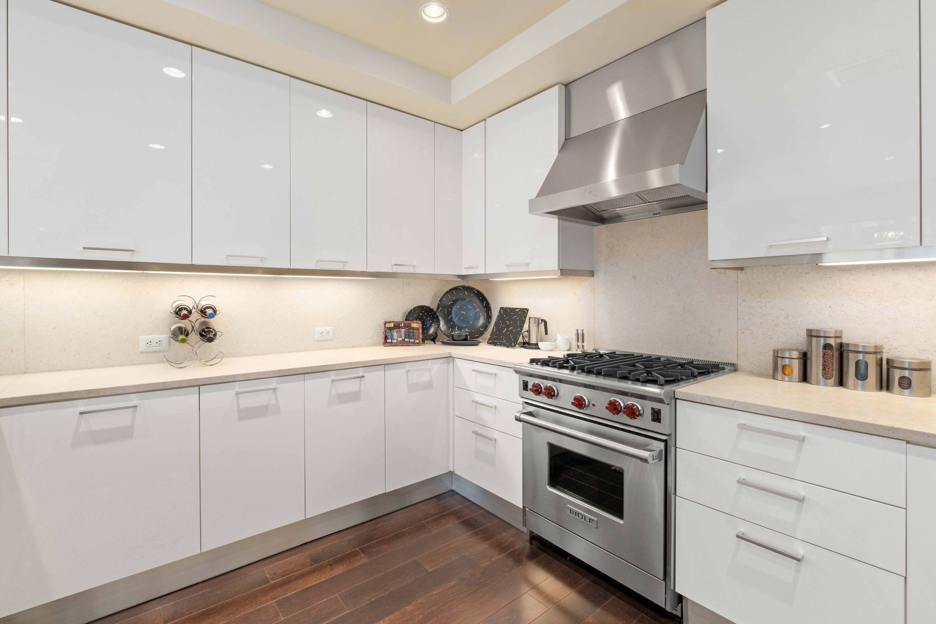 200 Congress Ave #15B