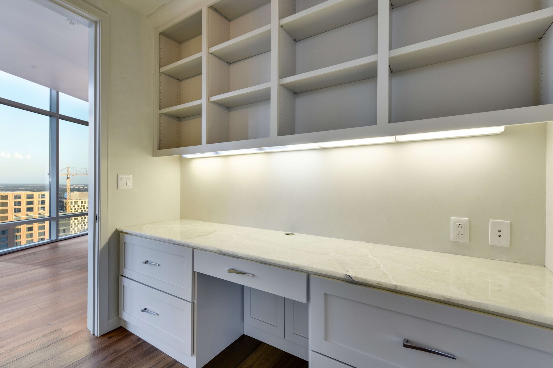 200 Congress Ave #38NE