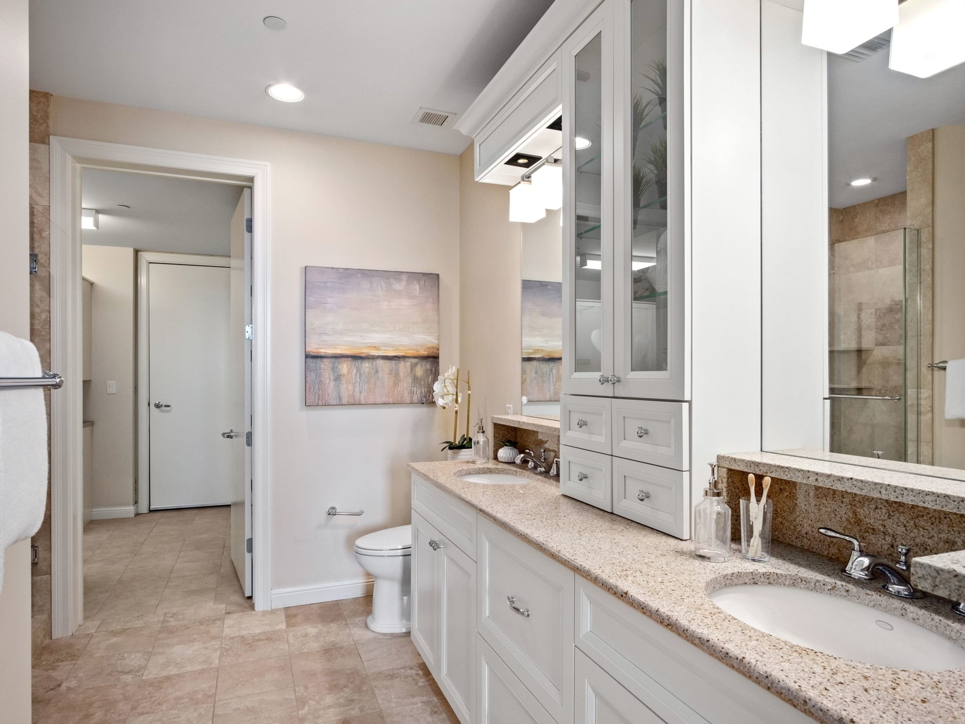 8025 Maryland Avenue , Unit 13E