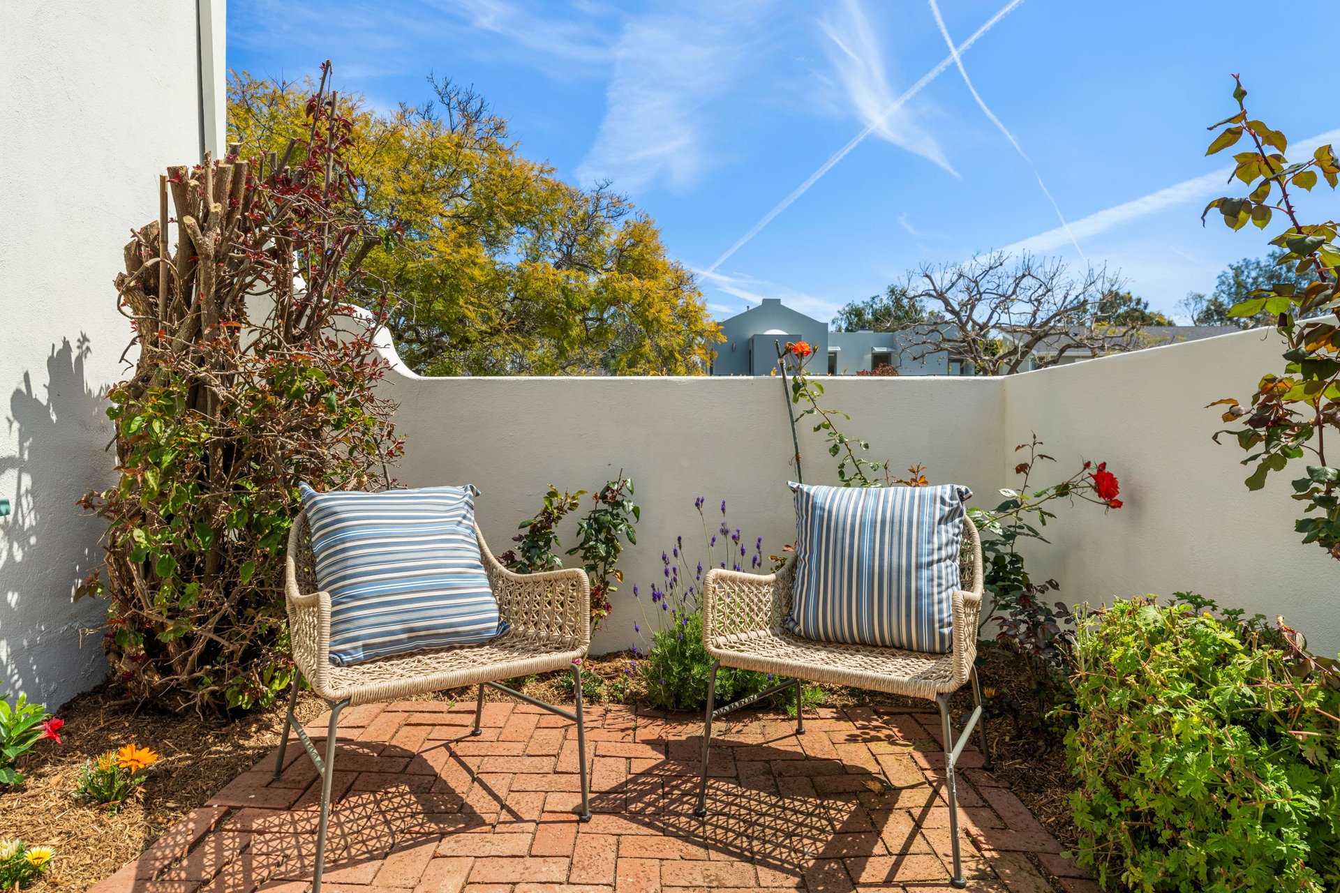 335 N Beirut Ave, Pacific Palisades