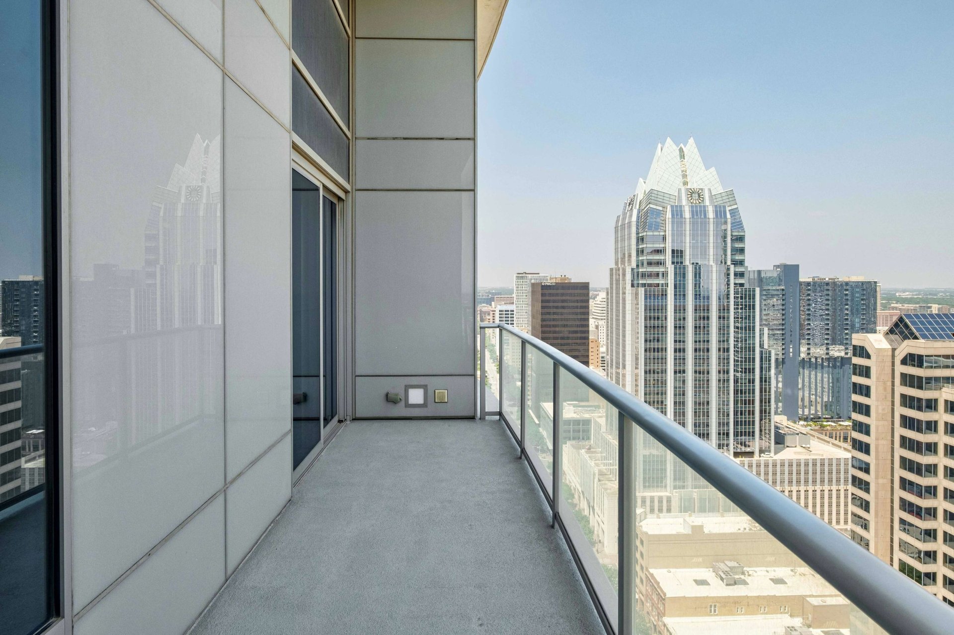 200 Congress Ave #30H 