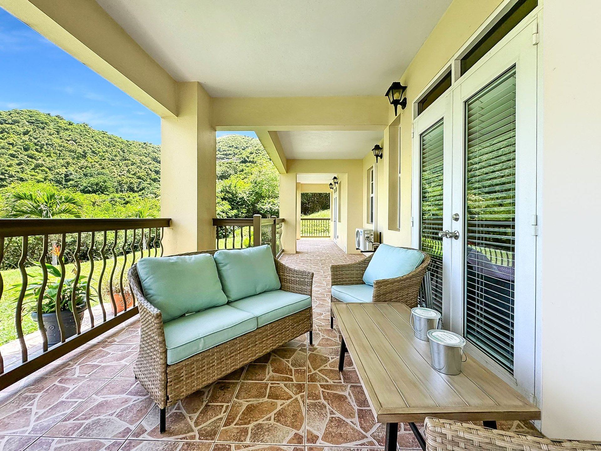 961 Zion Hill 3 Bedroom Apartment