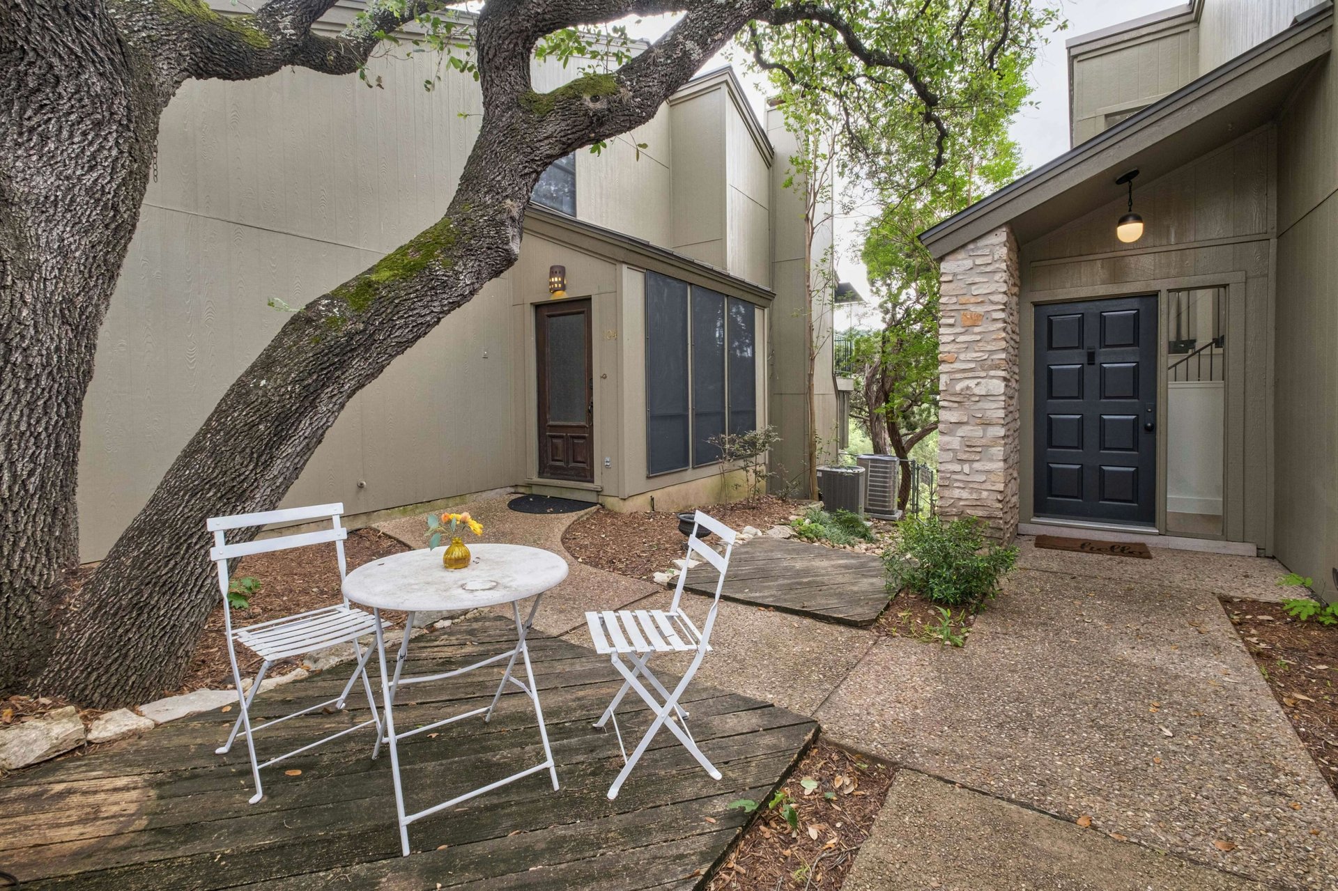 1821 Westlake Drive #105
