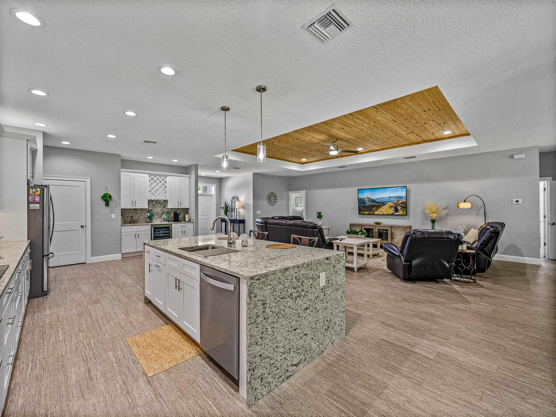 11521 PINE HOLLOW WAY