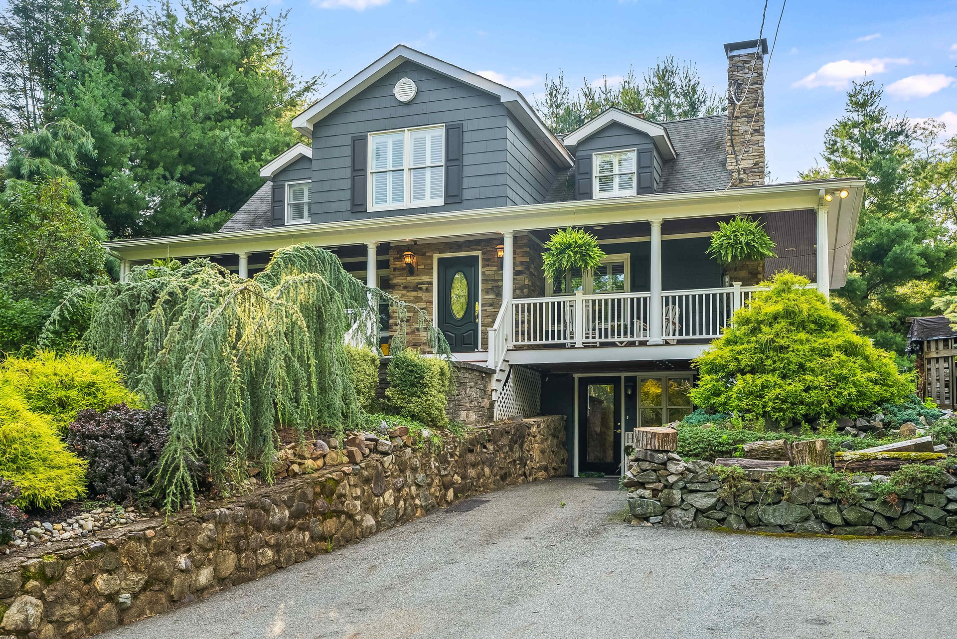 8 E Glen Rd