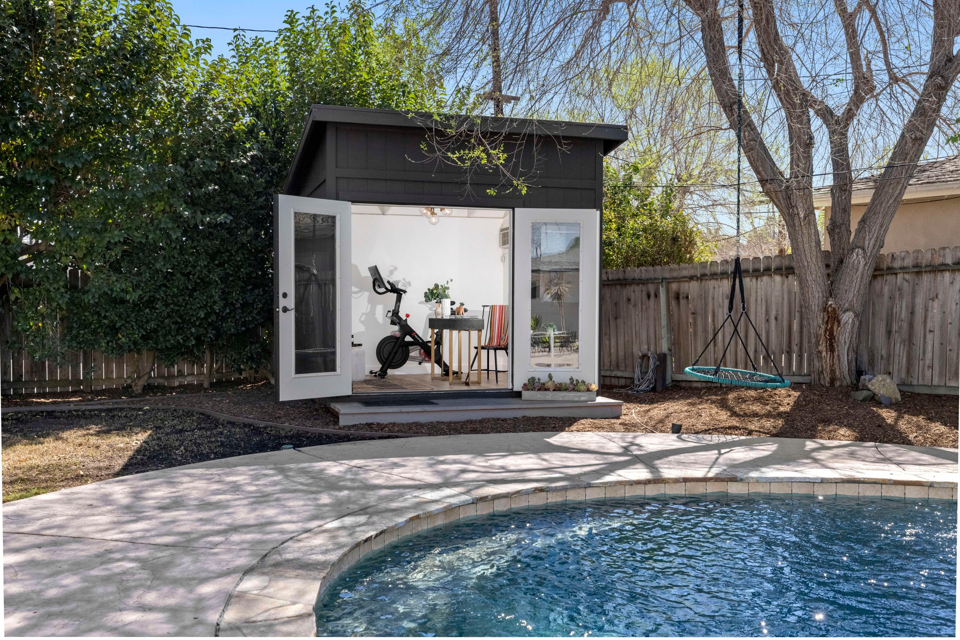 2506 Westminster