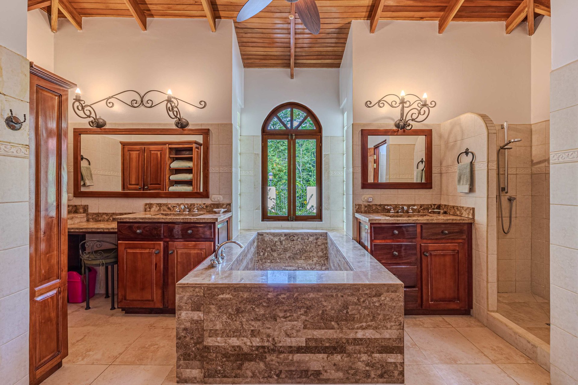 Casa de Jardin, A Luxury Estate With Casita.  Stunning Grounds and Views
