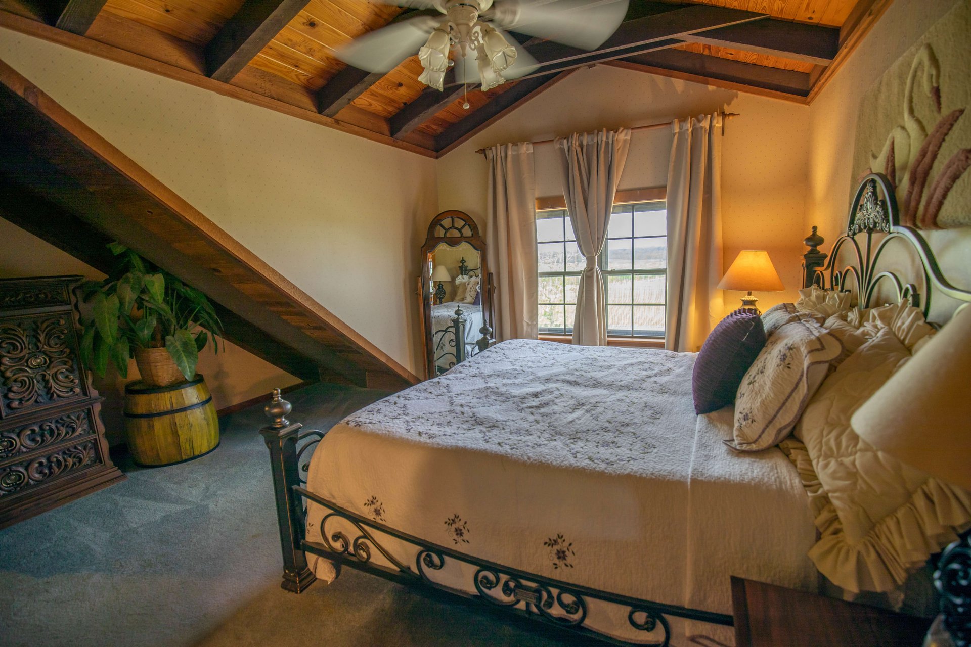 Gorgeous 98.5 Acre Horse Property PLUS           4900 Sq Ft Home