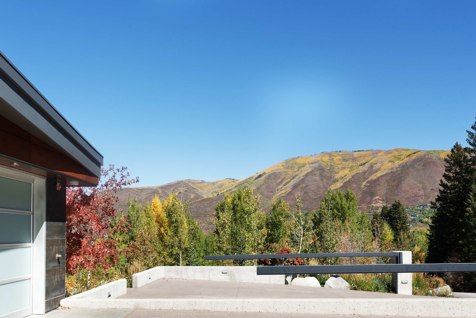 Beautiful 8 Bedroom Home in Aspen 