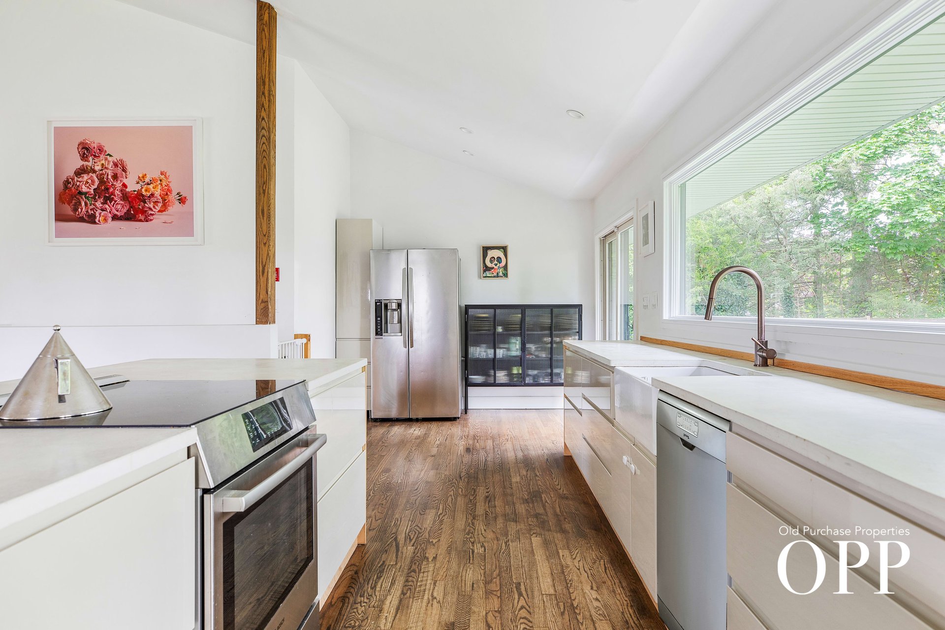 HIGHEST SALE ON HIGHVIEW BOULEVARD