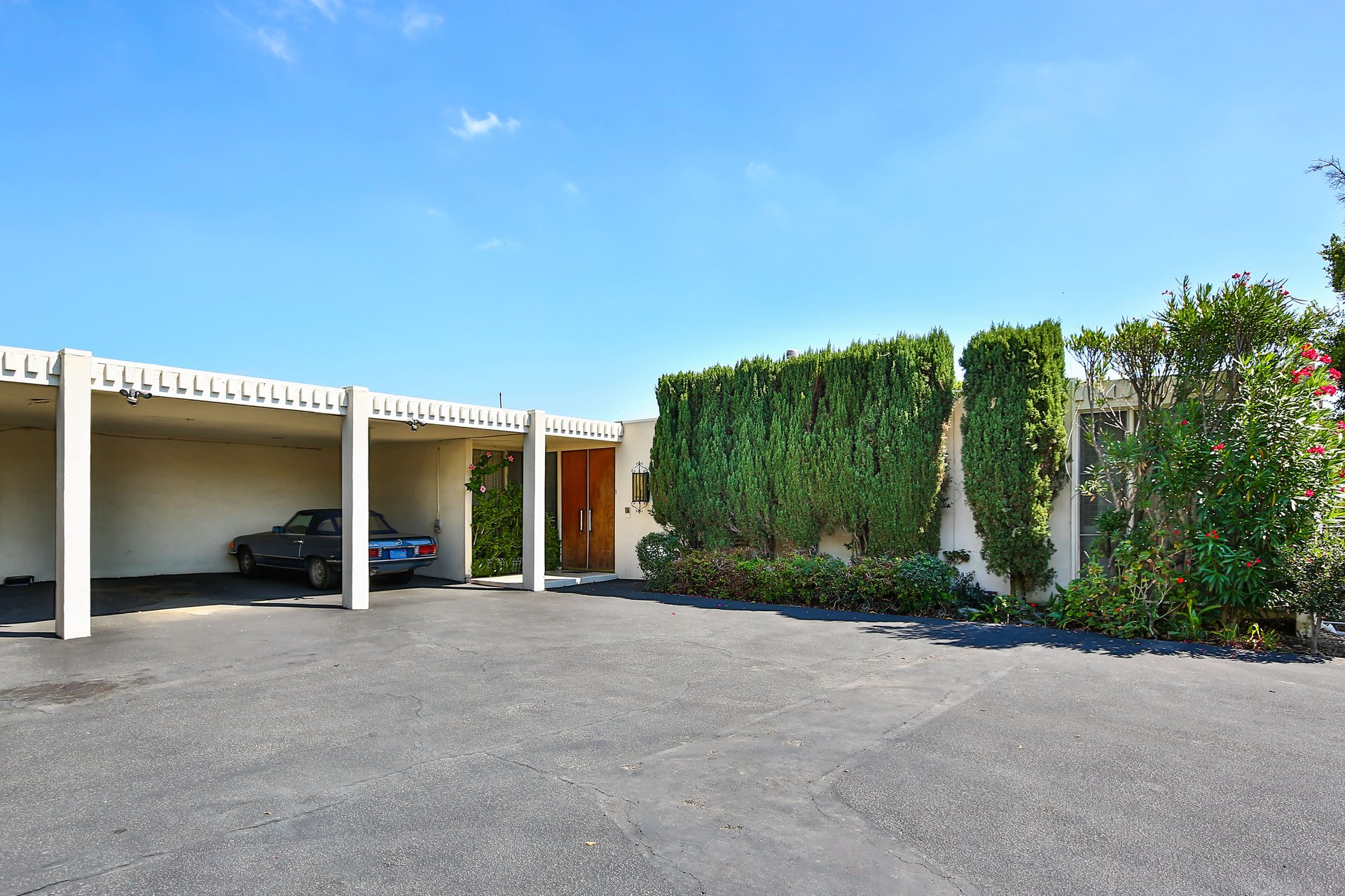 1394 Casiano Rd