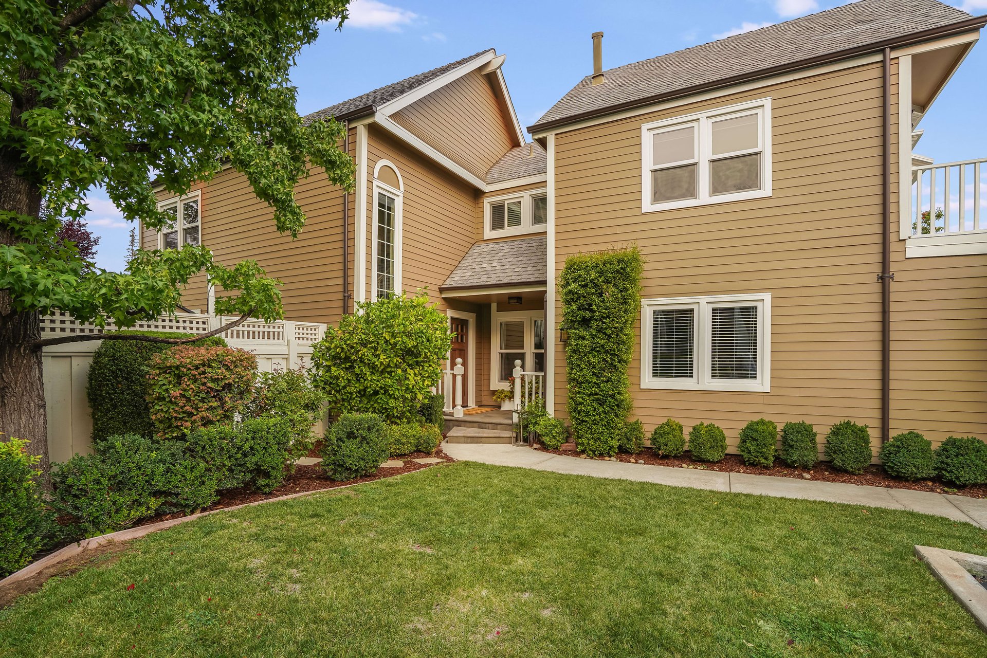16979 Roberts Road #8