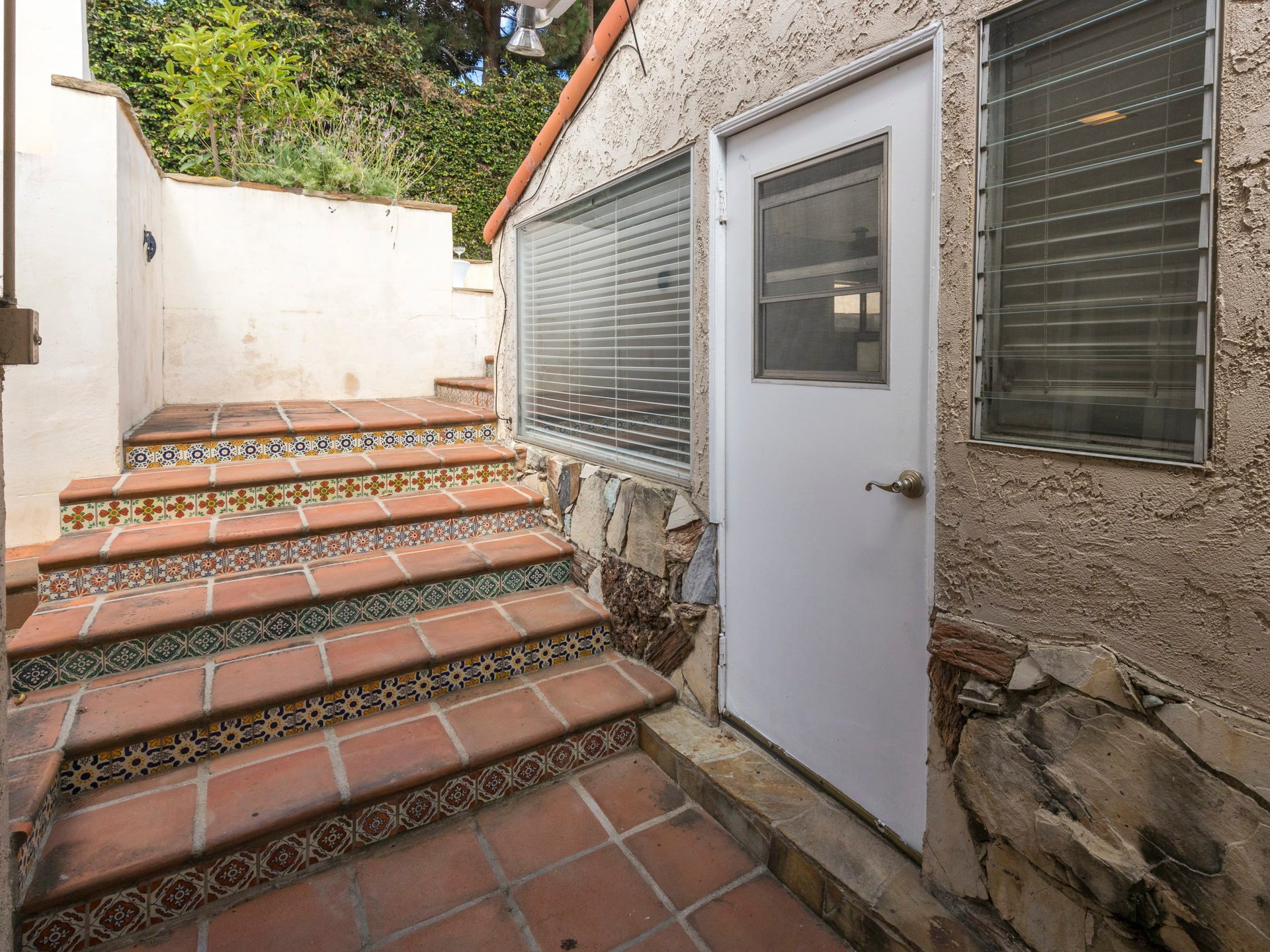 317 Loma Vista Street