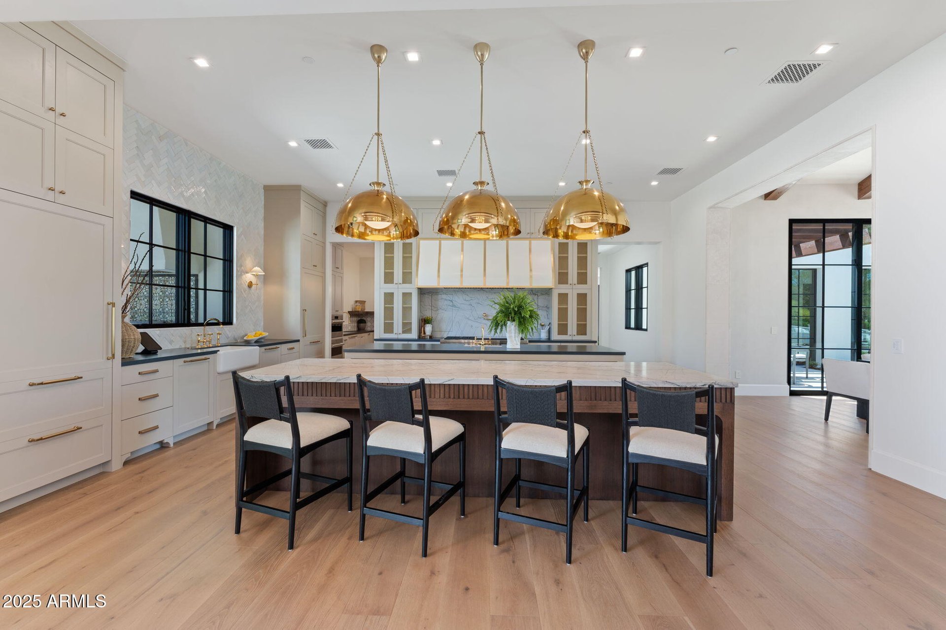 7501 N Eucalyptus Dr