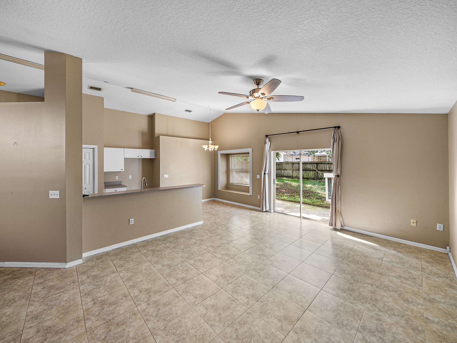 22828 RICHARDSON LN