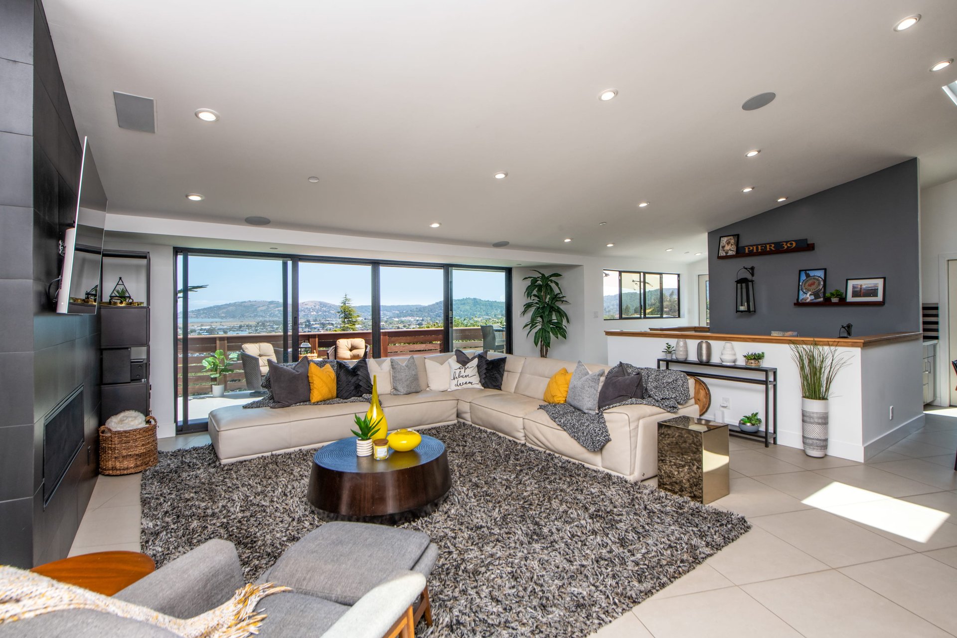 110 Tioga Ln