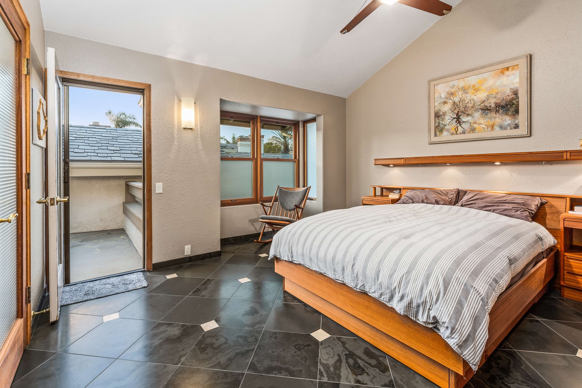 Modern Classic In Morgan Run
