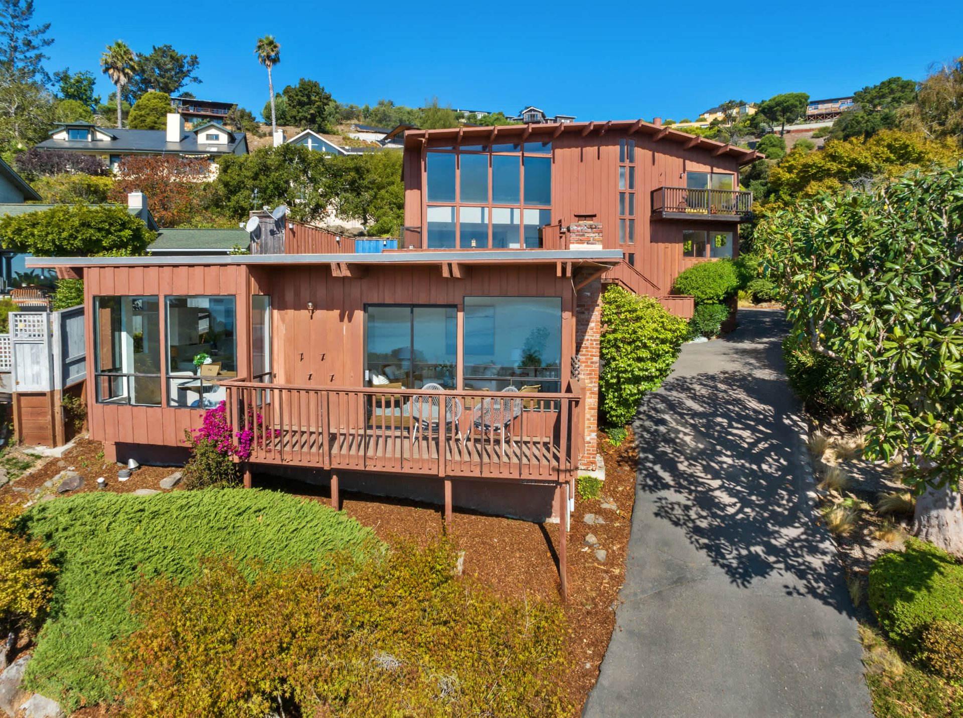 Old Town Tiburon Duplex with Sweeping Views